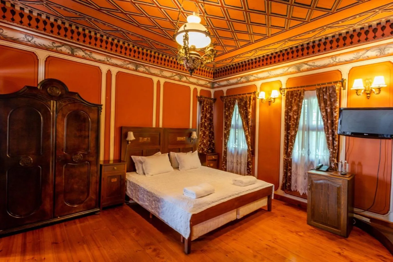 Bed in Old Legends Hotel