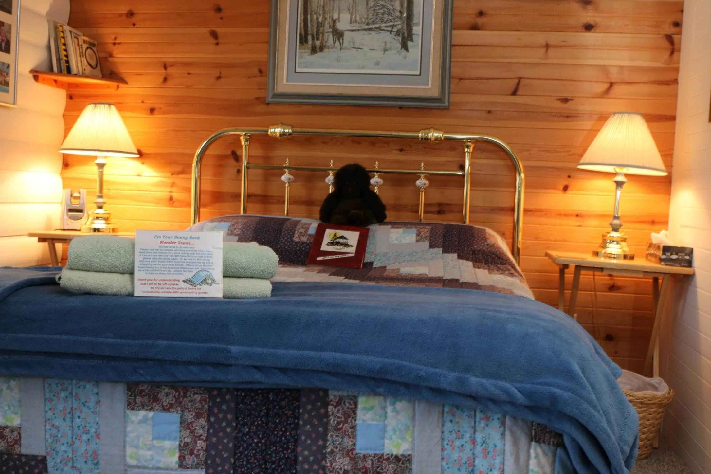 View (from property/room), Bed in Sunny Rock Bed & Breakfast