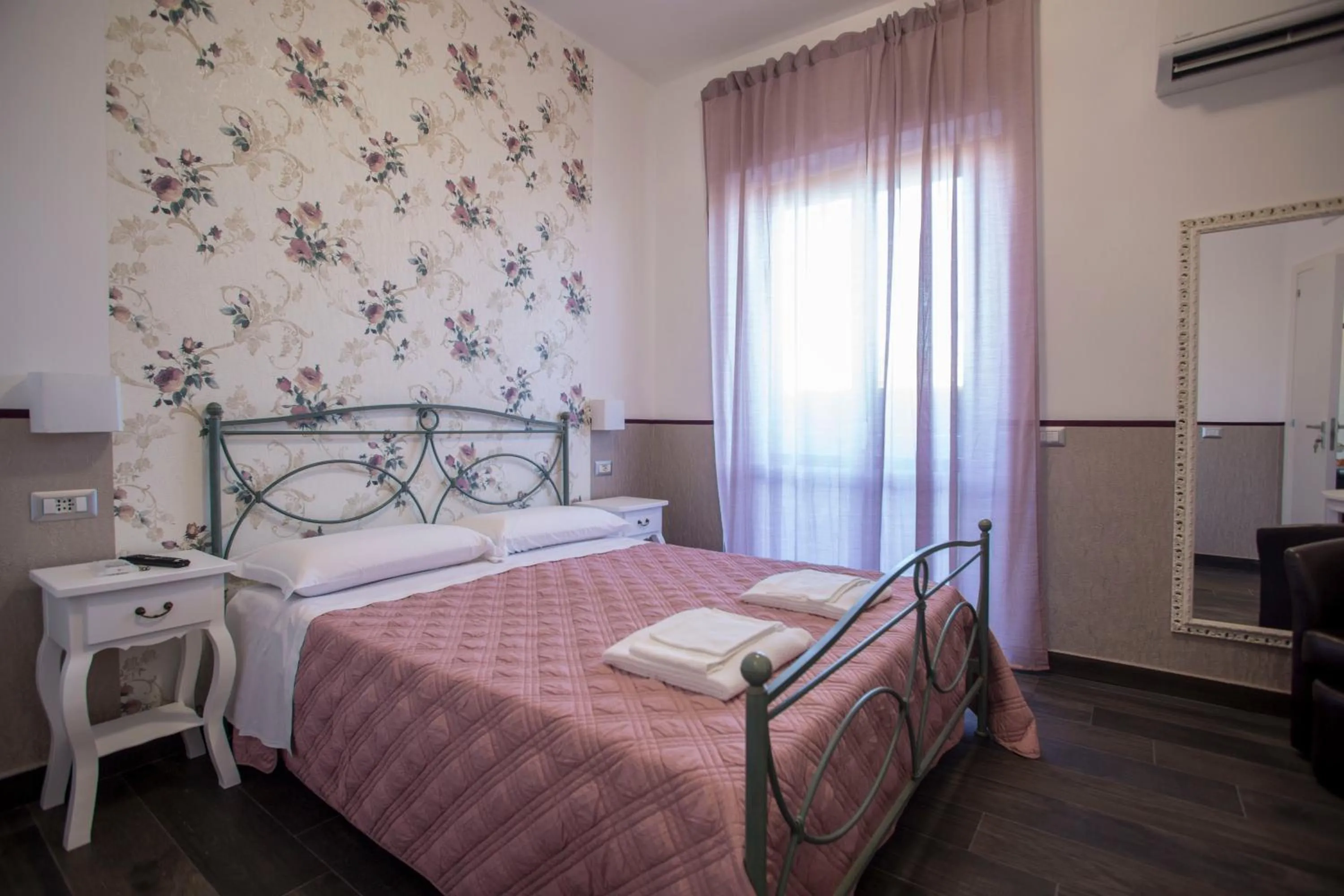 Bed in B&B Civico 41 Salerno