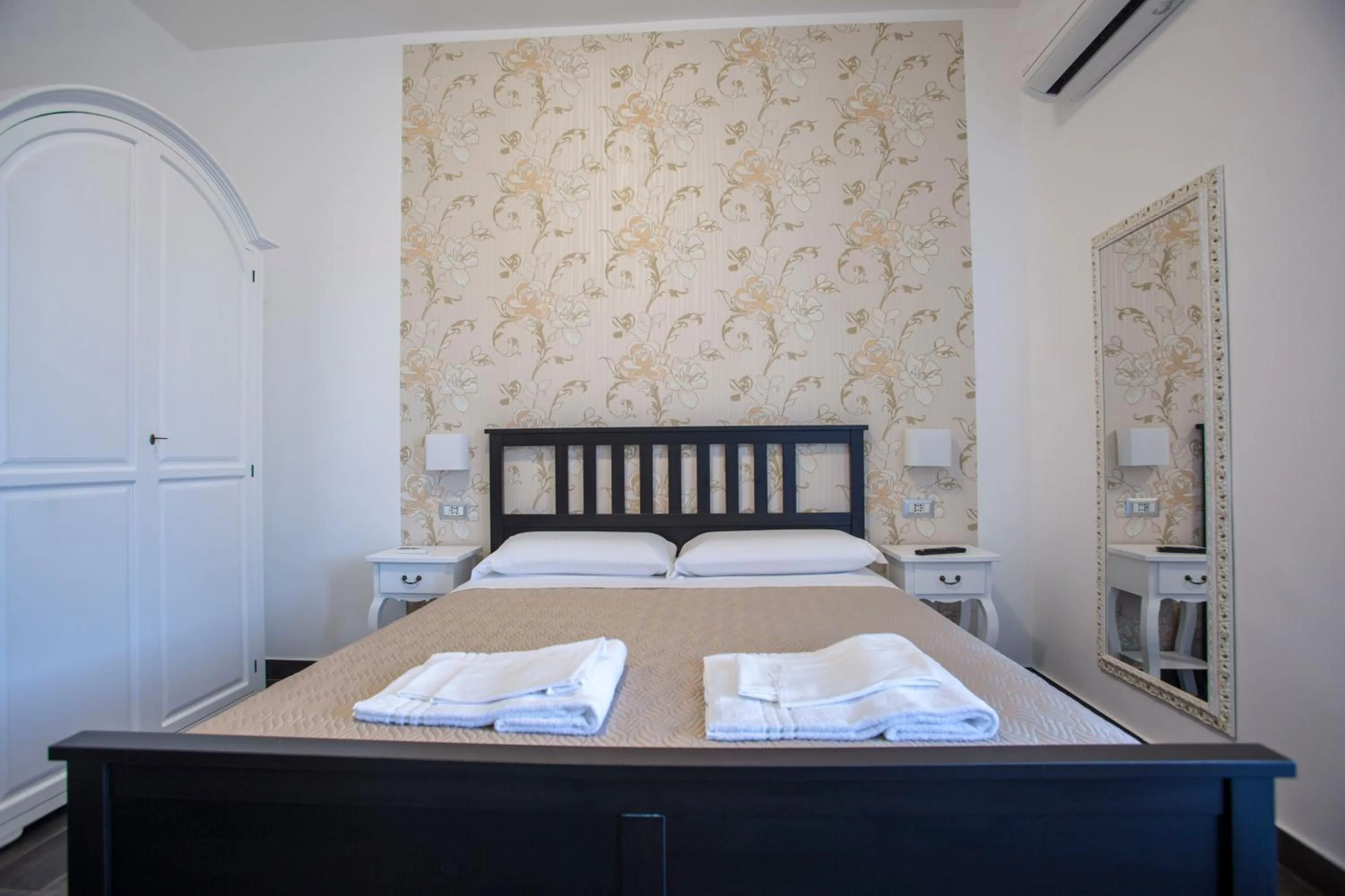 Bed in B&B Civico 41 Salerno