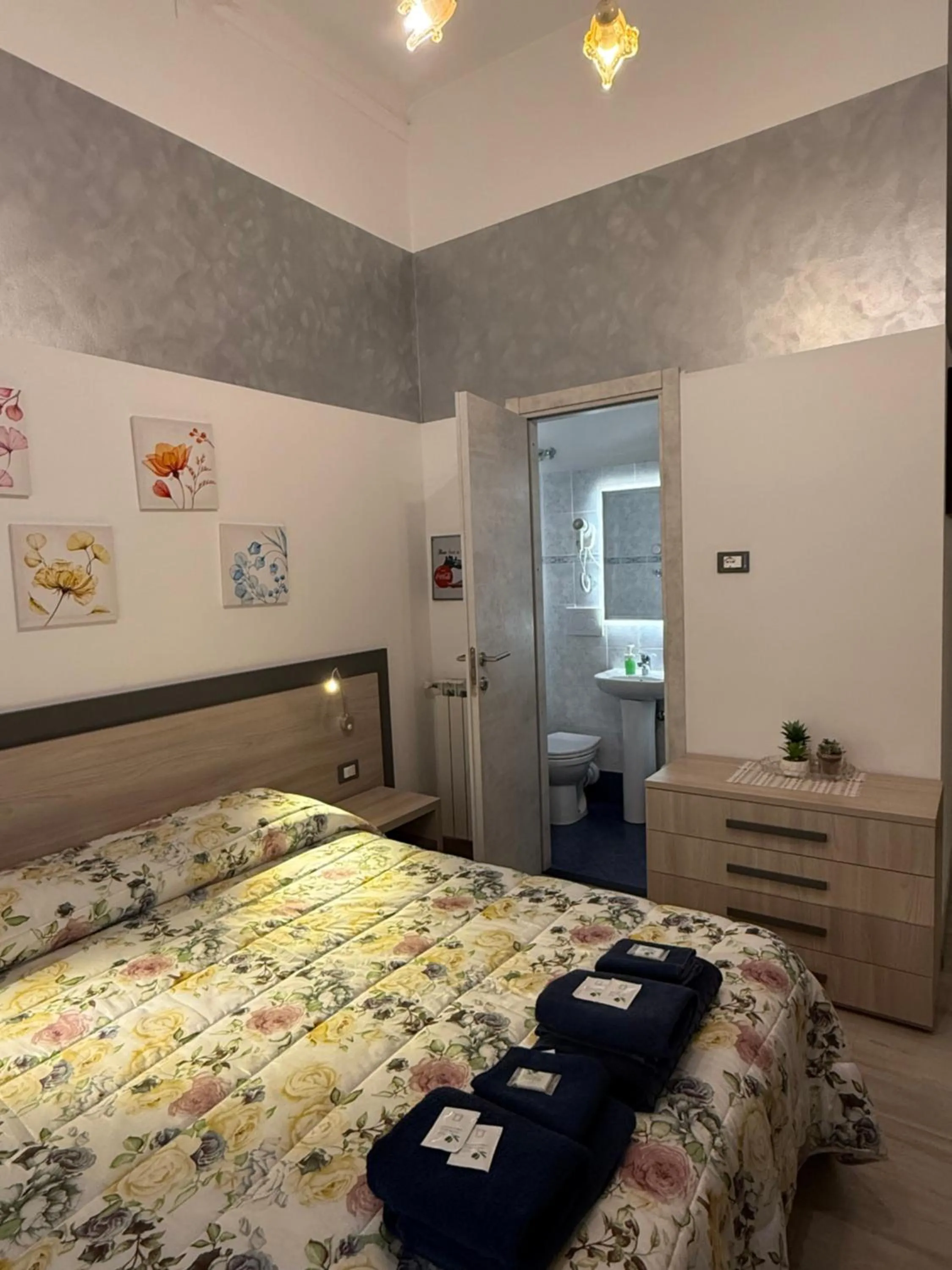 Bedroom, Bed in Albergo Astro