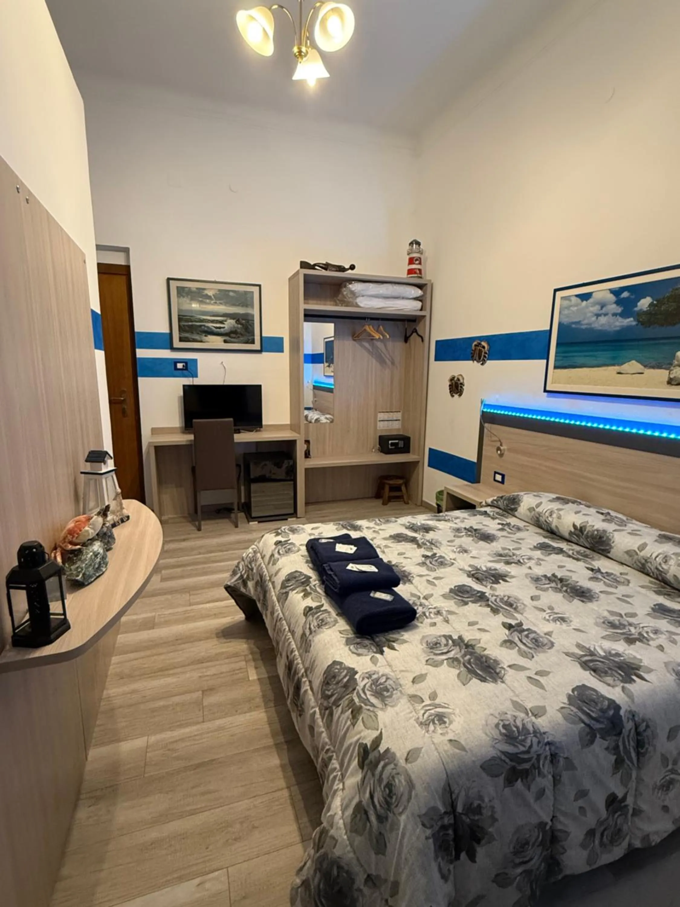 Photo of the whole room, Bed in Albergo Astro