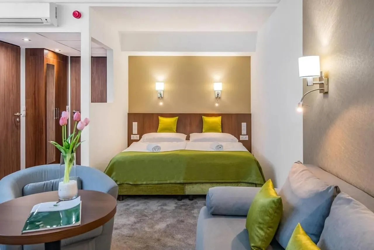 Bed in Szarvaskút Hotel