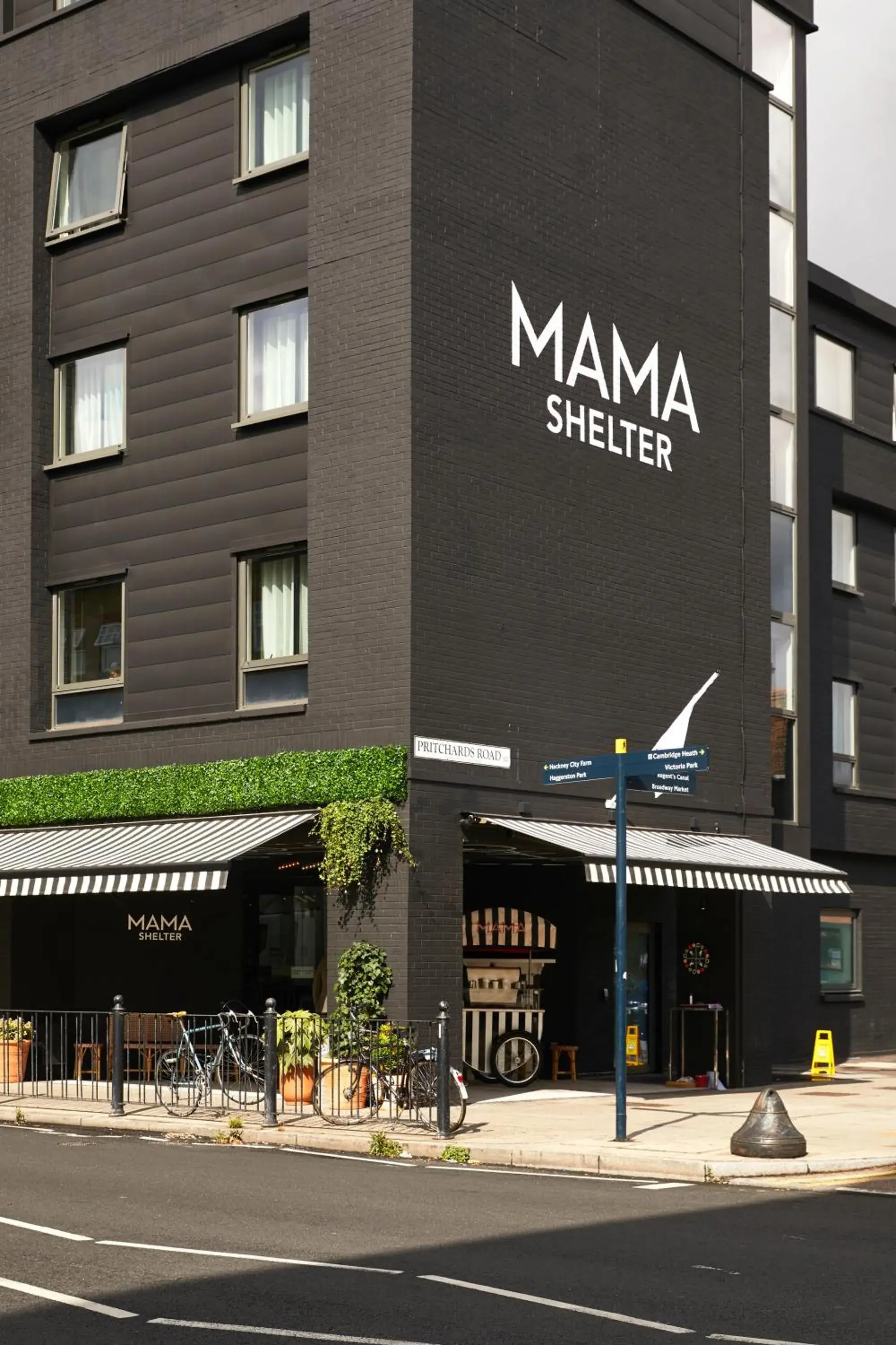 Property building in Mama Shelter London - Shoreditch Property building in Mama Shelter London - Shoreditch