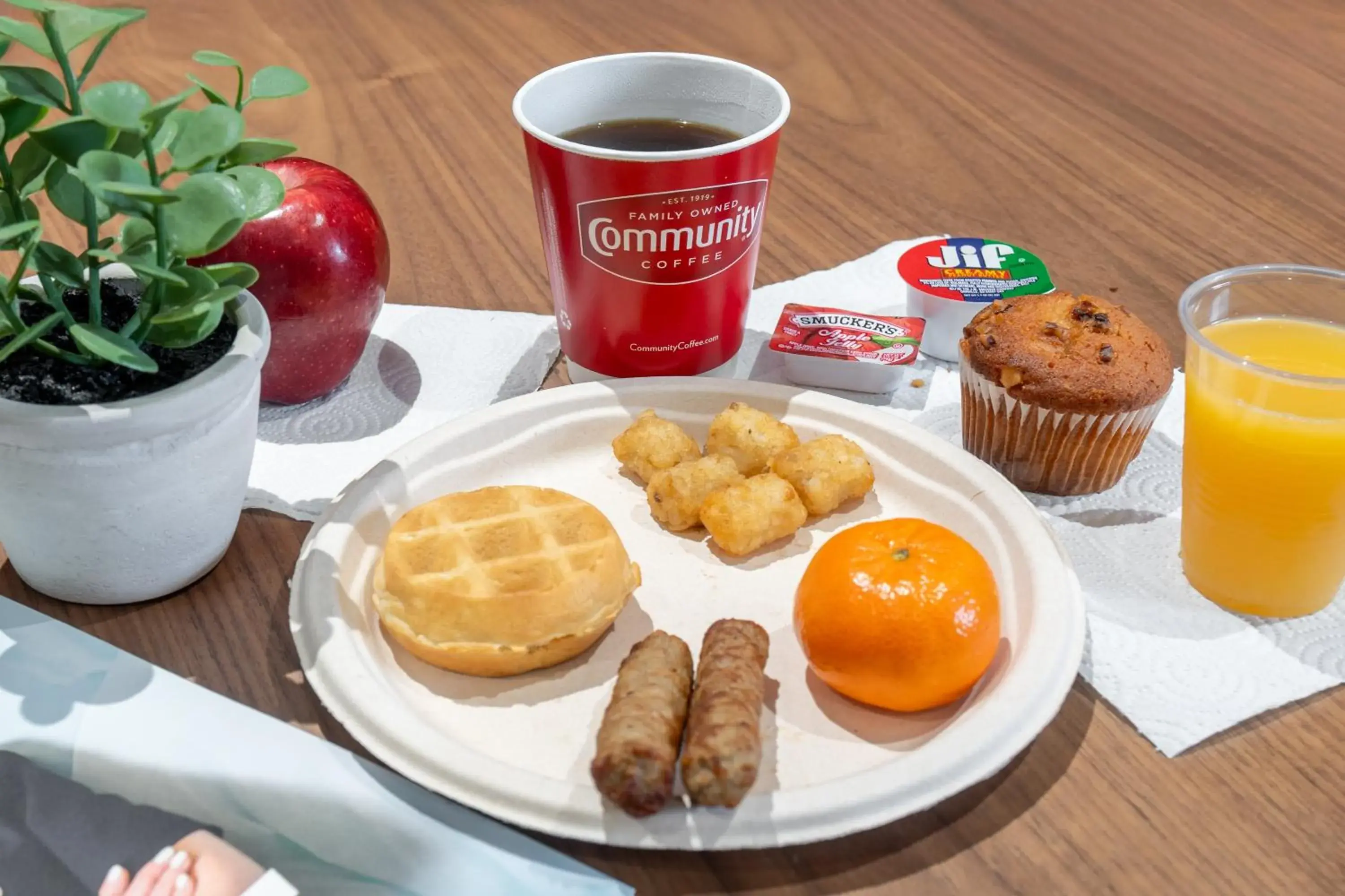 Food and drinks in The Block Hotel Food and drinks in The Block Hotel