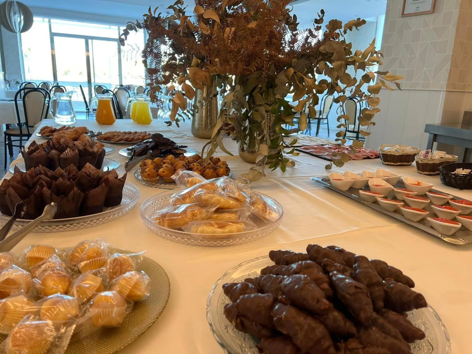 Buffet breakfast in Hotel Restaurante Boabdil