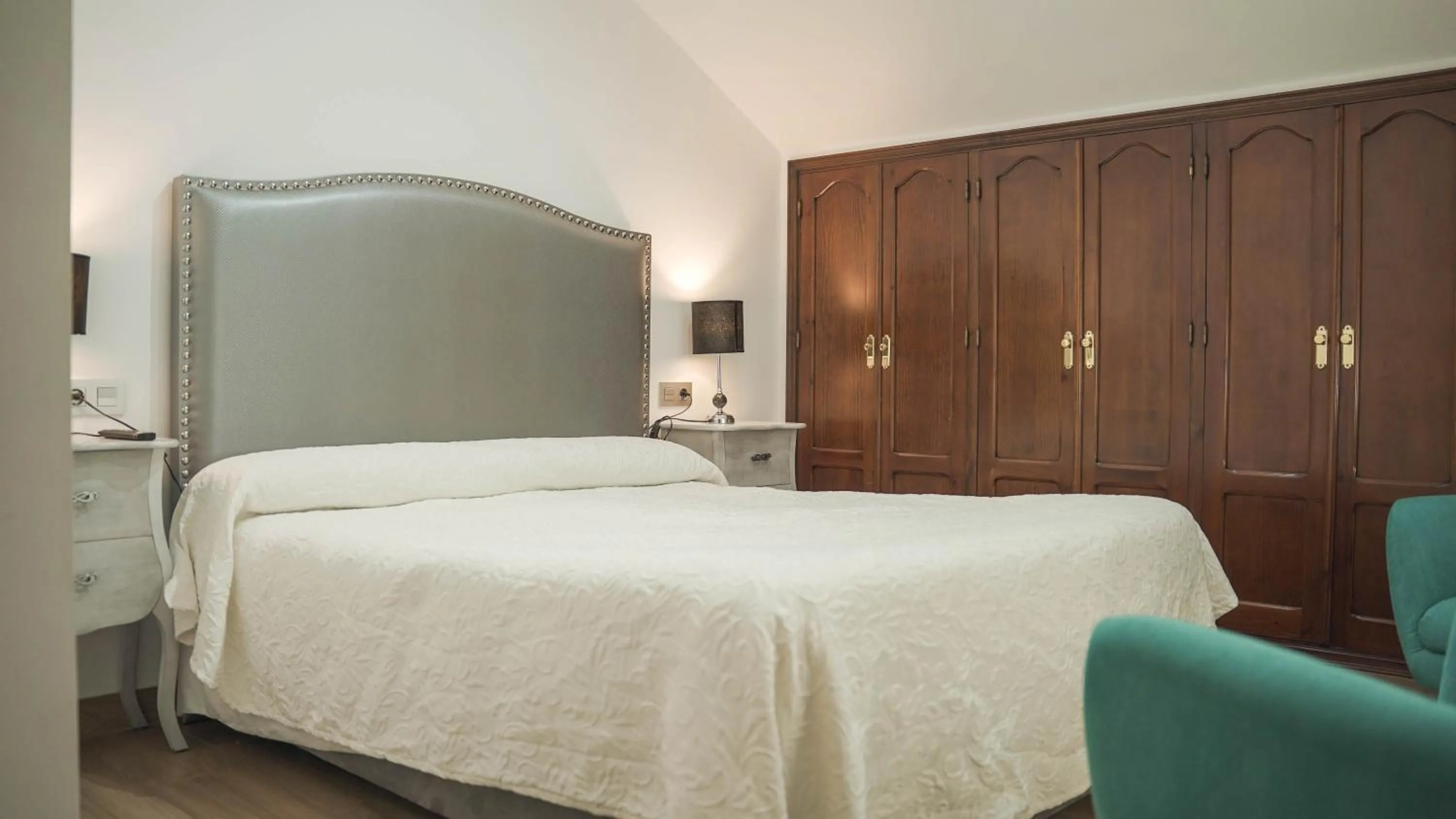 Photo of the whole room, Bed in Hotel Restaurante Boabdil