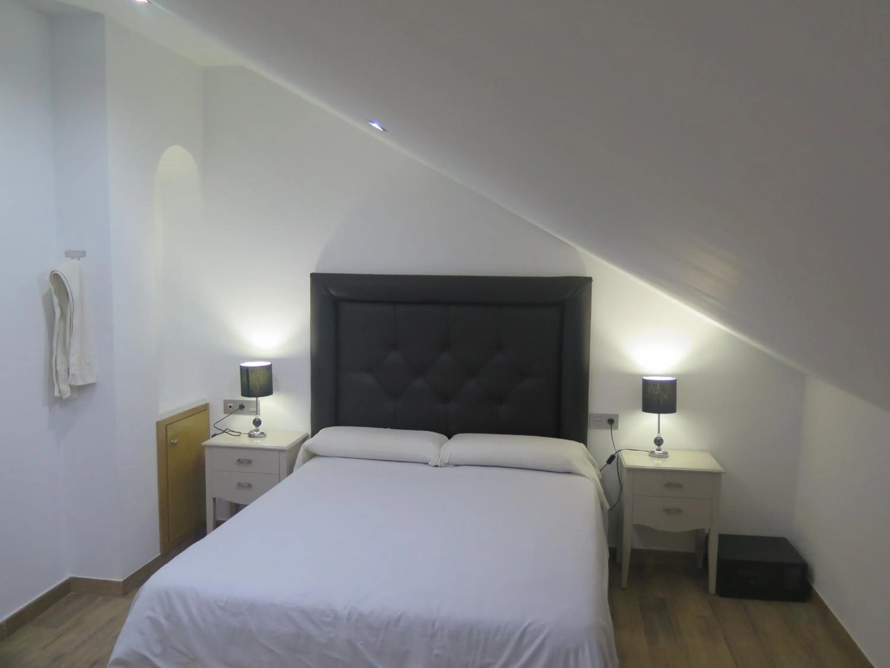 Bed in Hotel Restaurante Boabdil