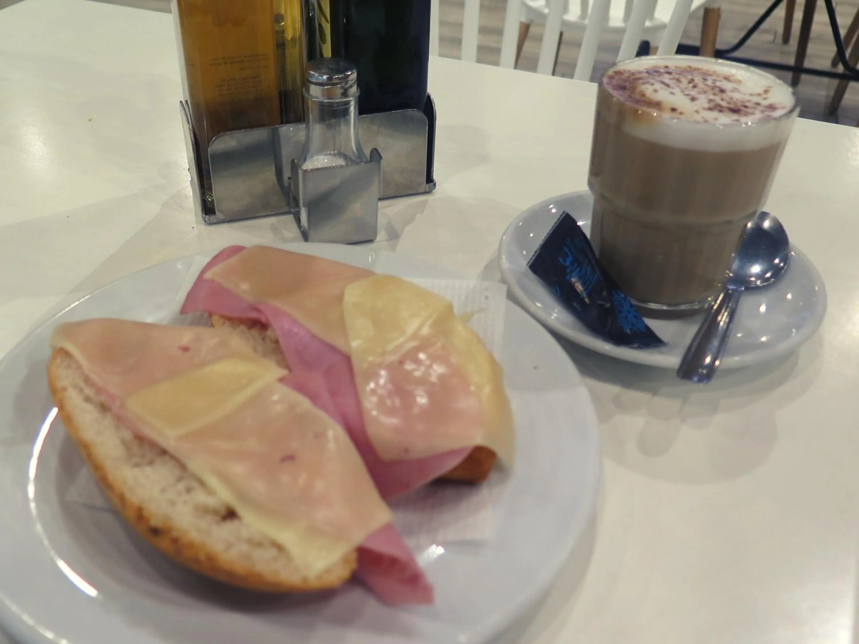 Breakfast in Hotel Restaurante Boabdil