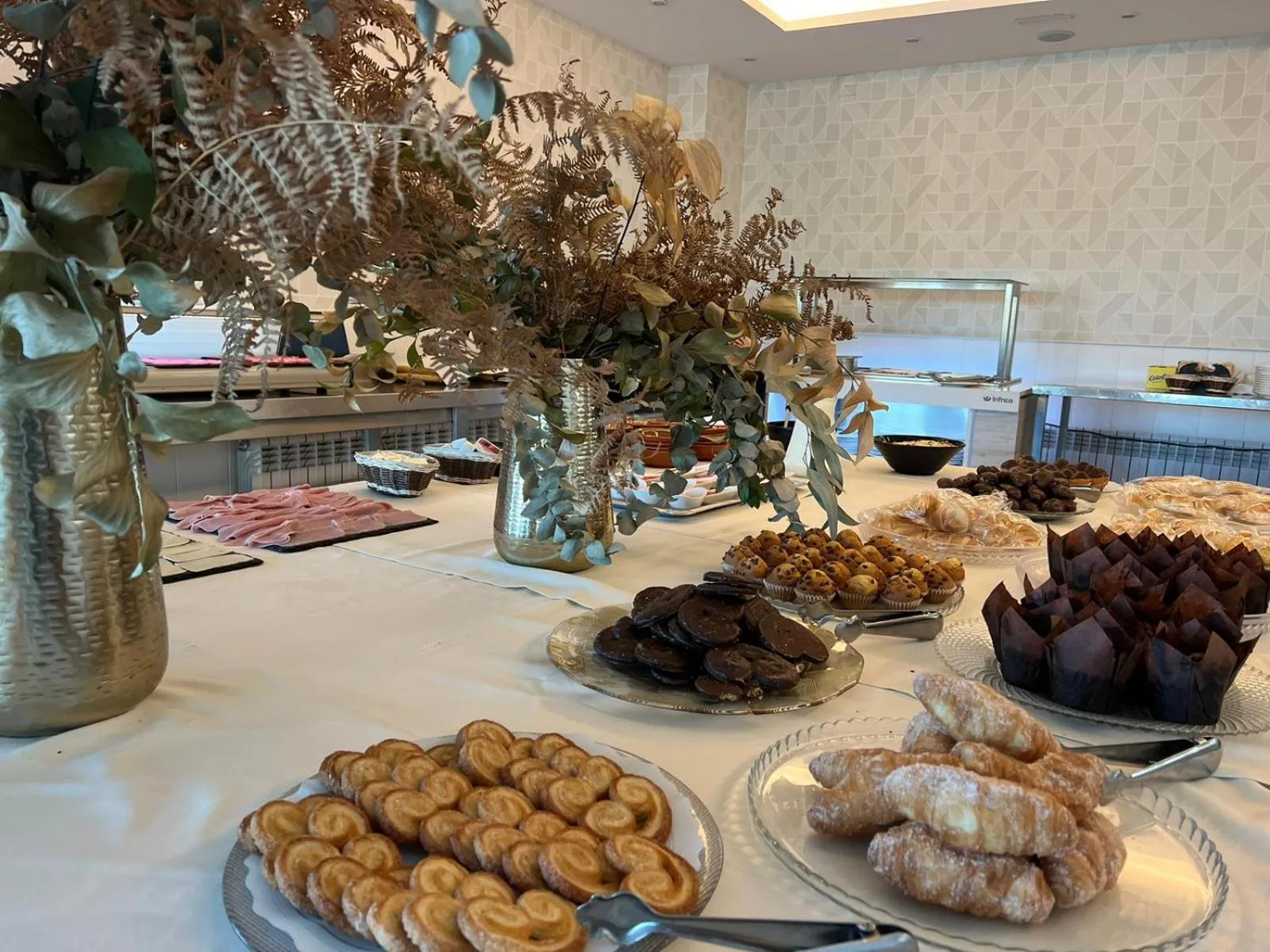 Buffet breakfast in Hotel Restaurante Boabdil