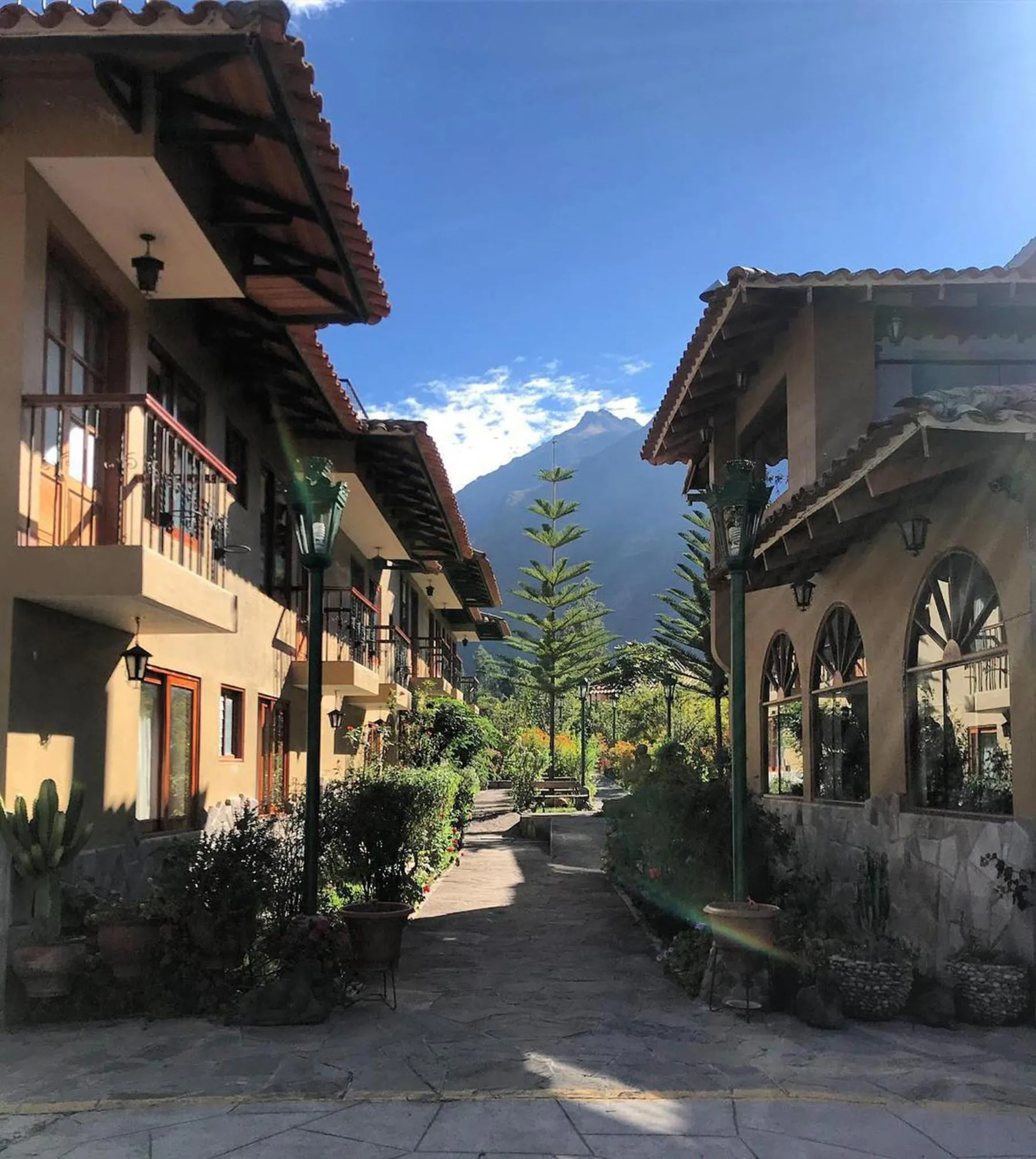 Facade/entrance in Hotel Mabey Urubamba