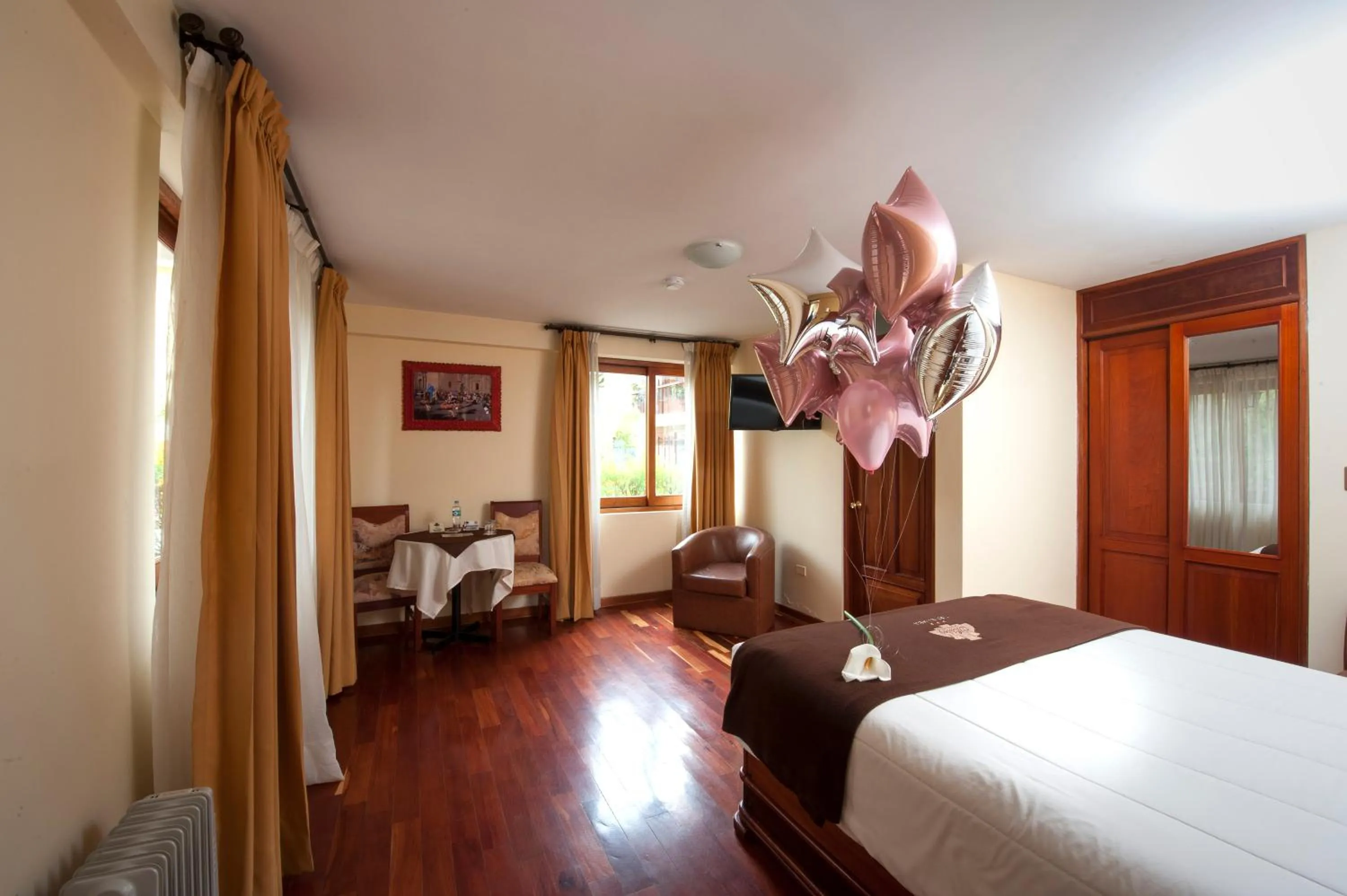 Photo of the whole room, Bed in Hotel Mabey Urubamba