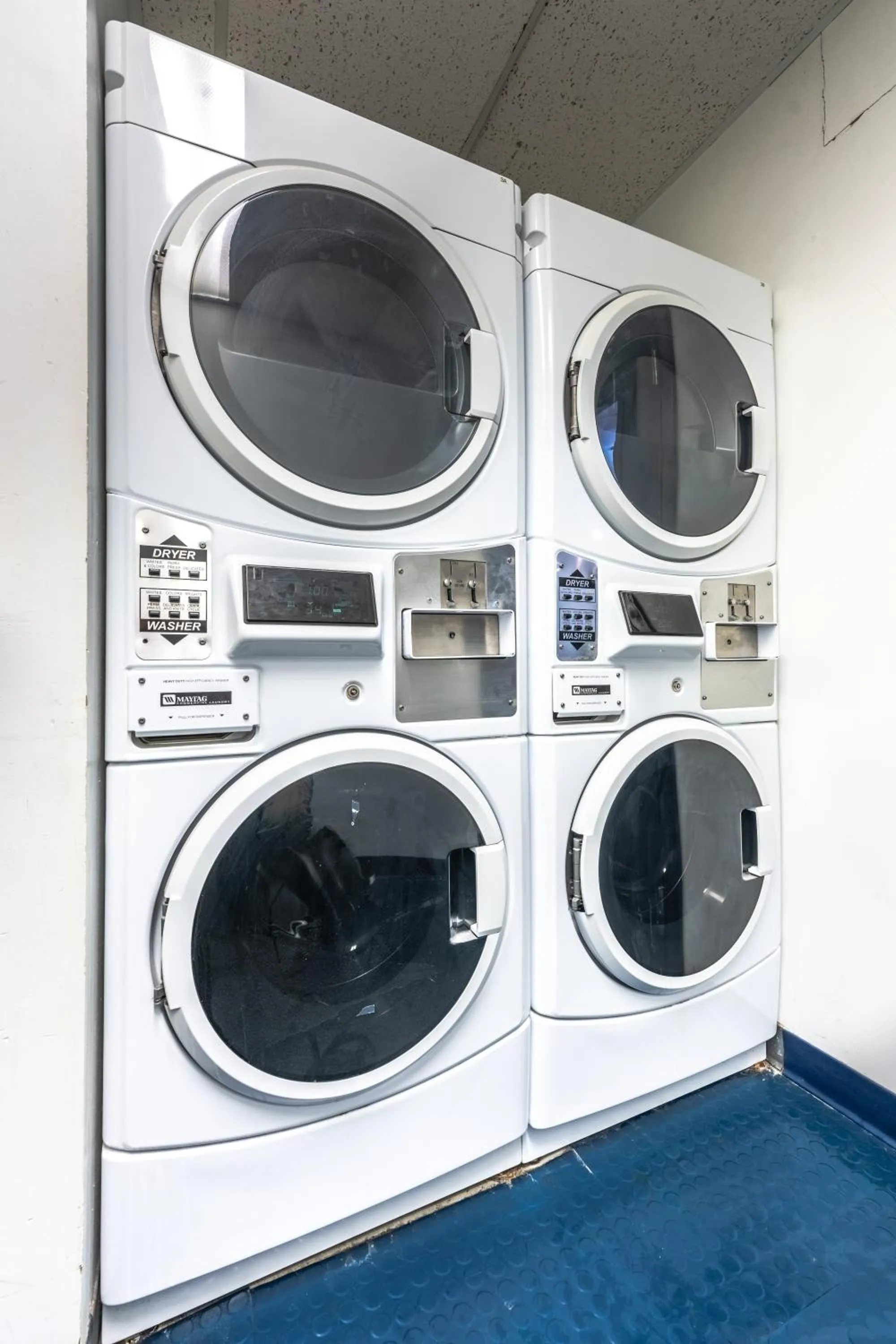 laundry in Sternwheeler Hotel & Conference Centre, Trademark by Wyndham