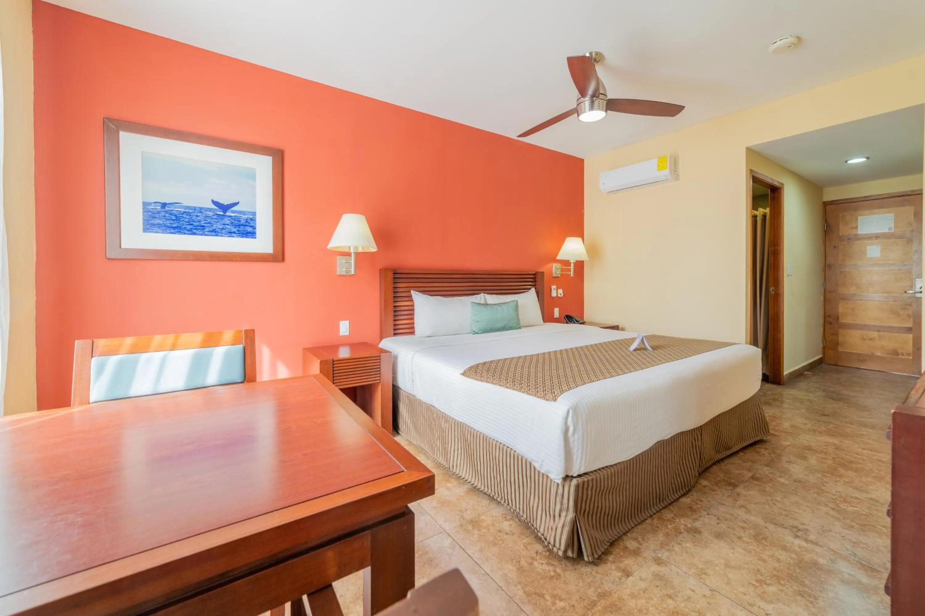 Photo of the whole room, Bed in Seven Crown La Paz Centro Historico