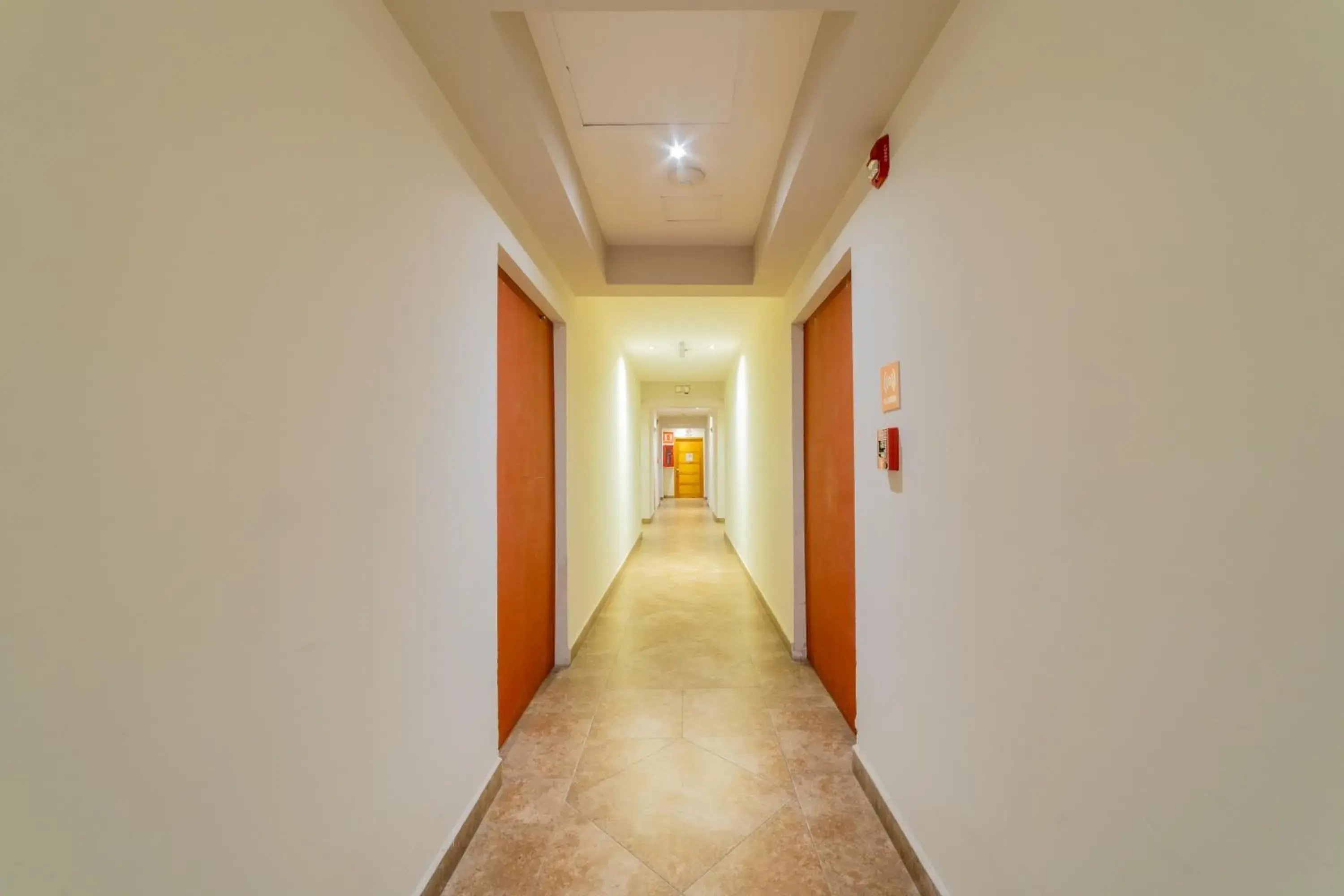 Property building in Seven Crown La Paz Centro Historico Property building in Seven Crown La Paz Centro Historico