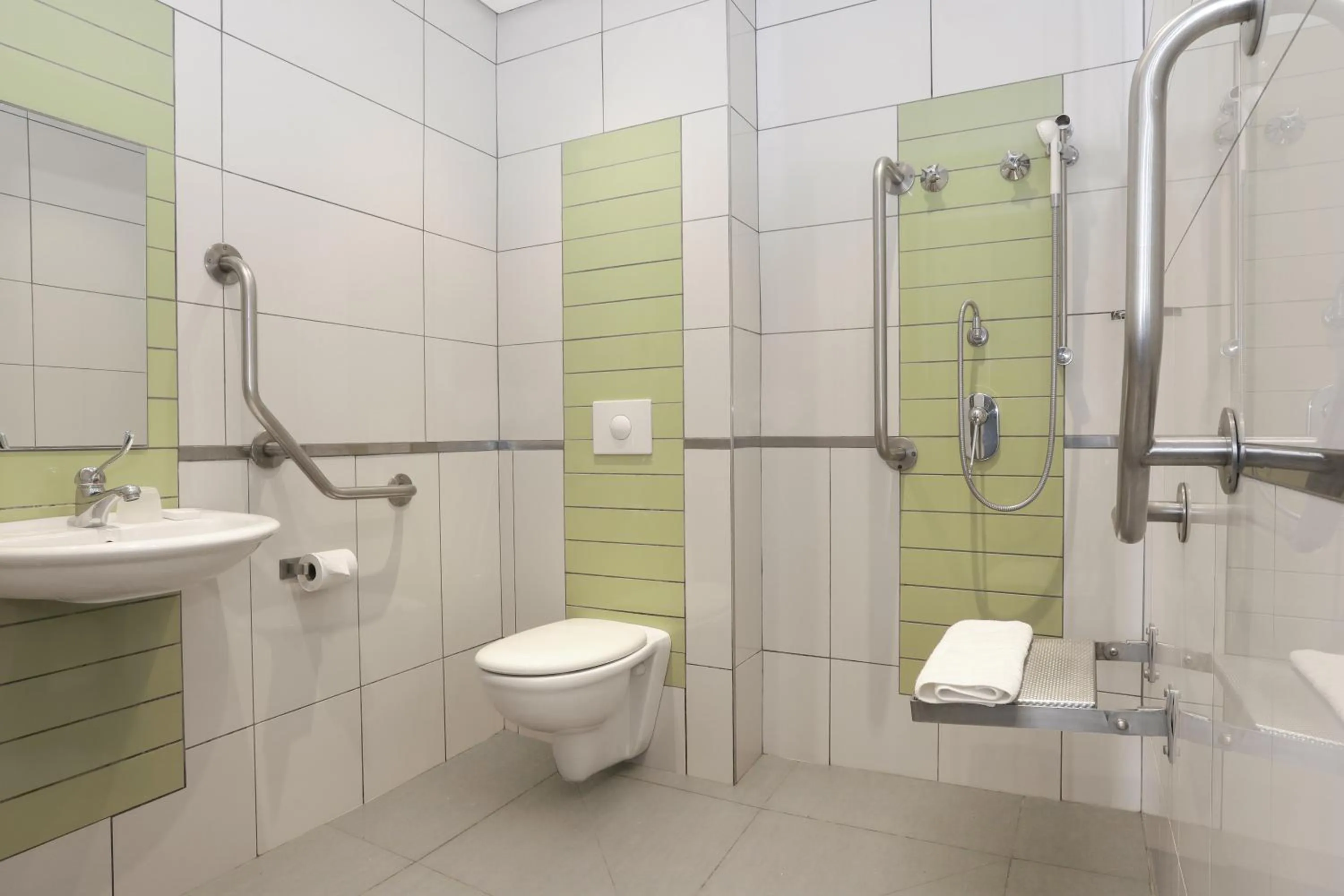 Bathroom in SUN1 ALBERTON