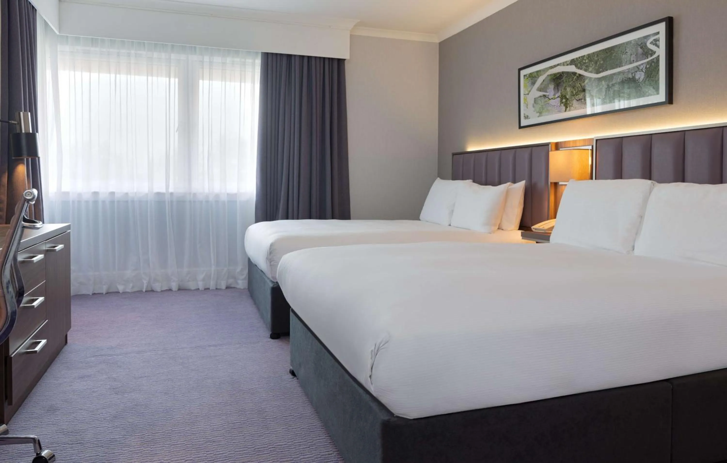 Bed in DoubleTree by Hilton Edinburgh Airport