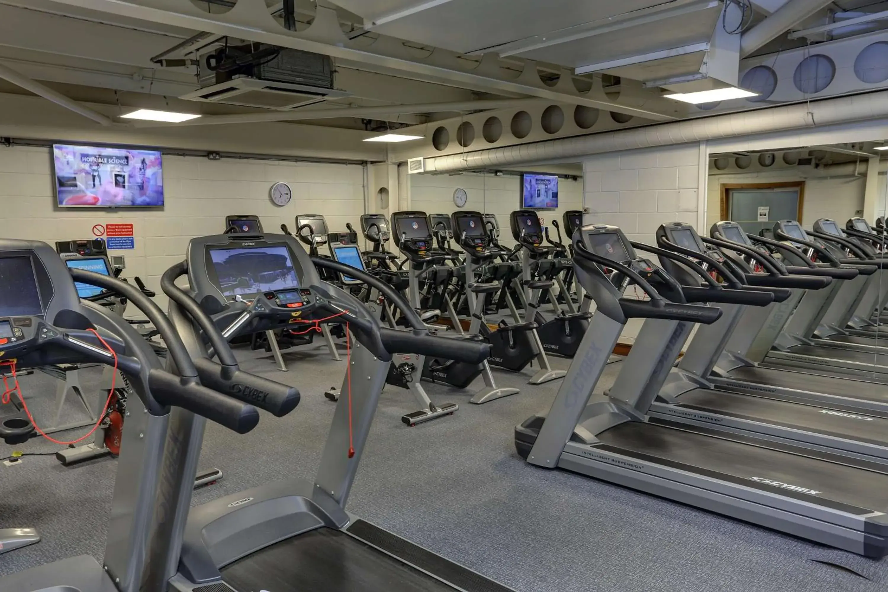 Fitness centre/facilities in Best Western Kings Manor Fitness centre/facilities in Best Western Kings Manor