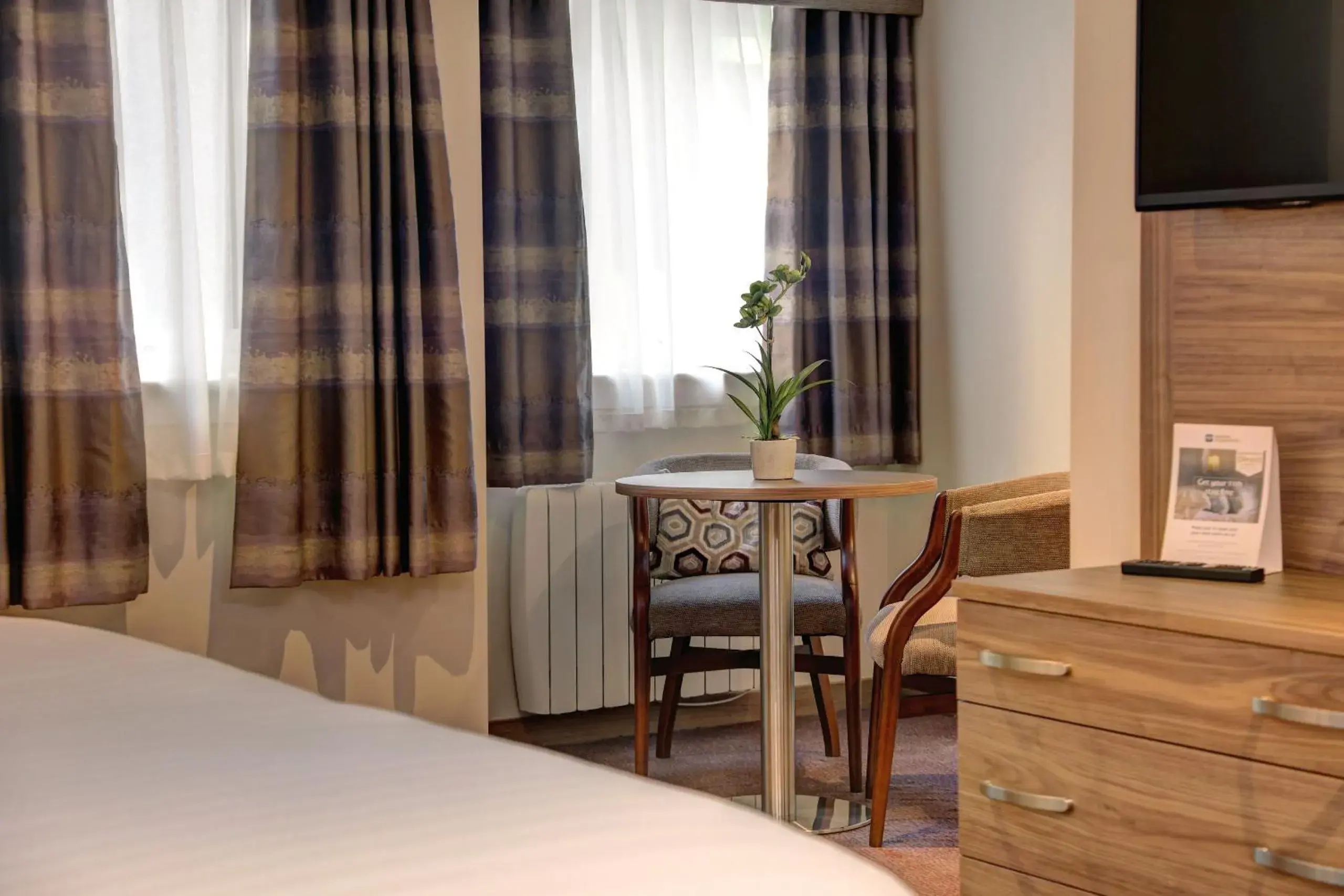 Photo of the whole room, Bed in Best Western Kings Manor Photo of the whole room, Bed in Best Western Kings Manor