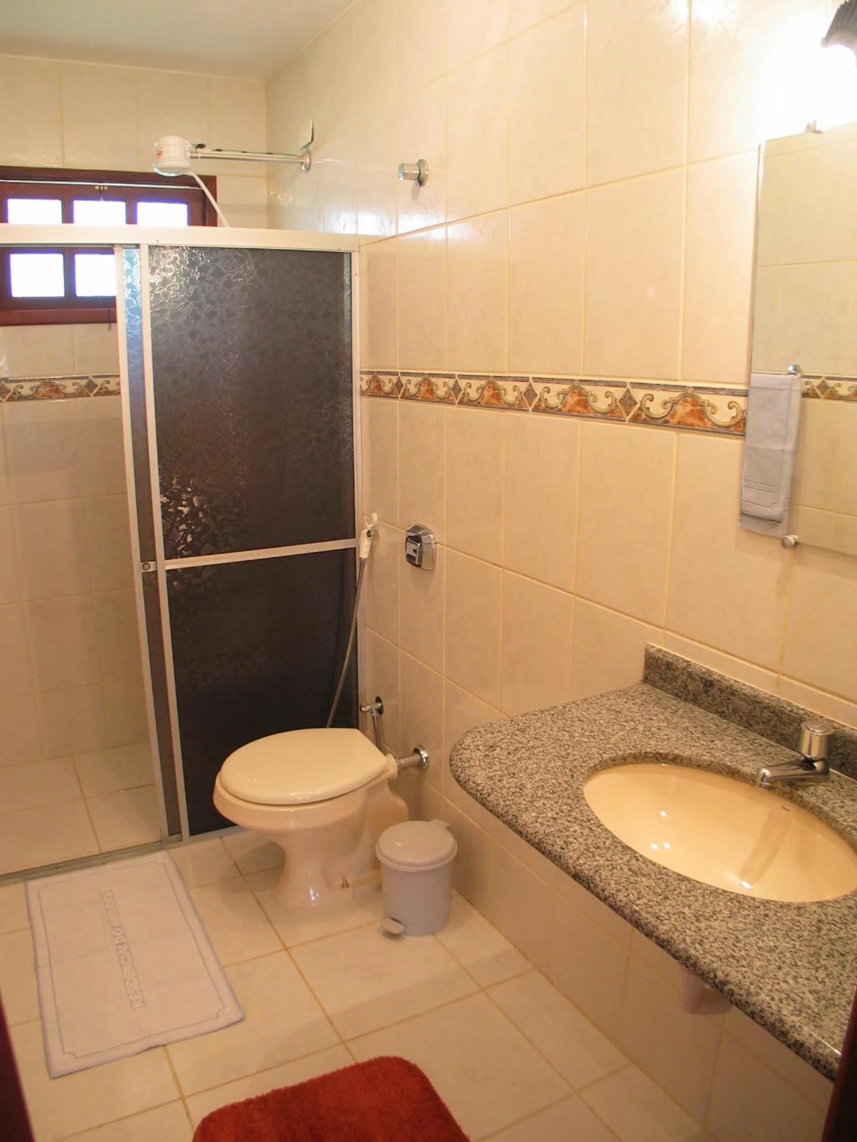 Toilet in Hotel Residencial do Mirante