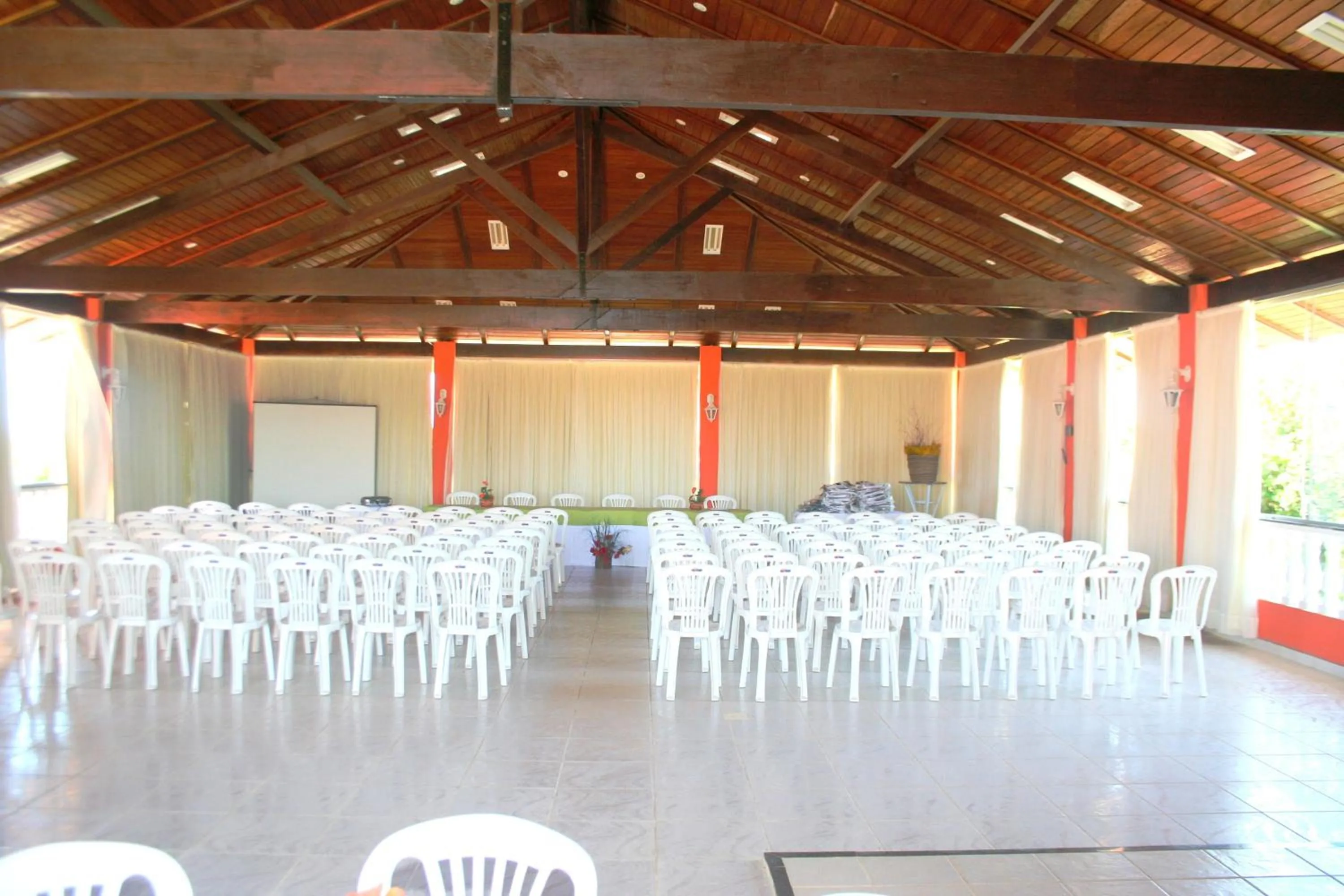 Day in Hotel Residencial do Mirante