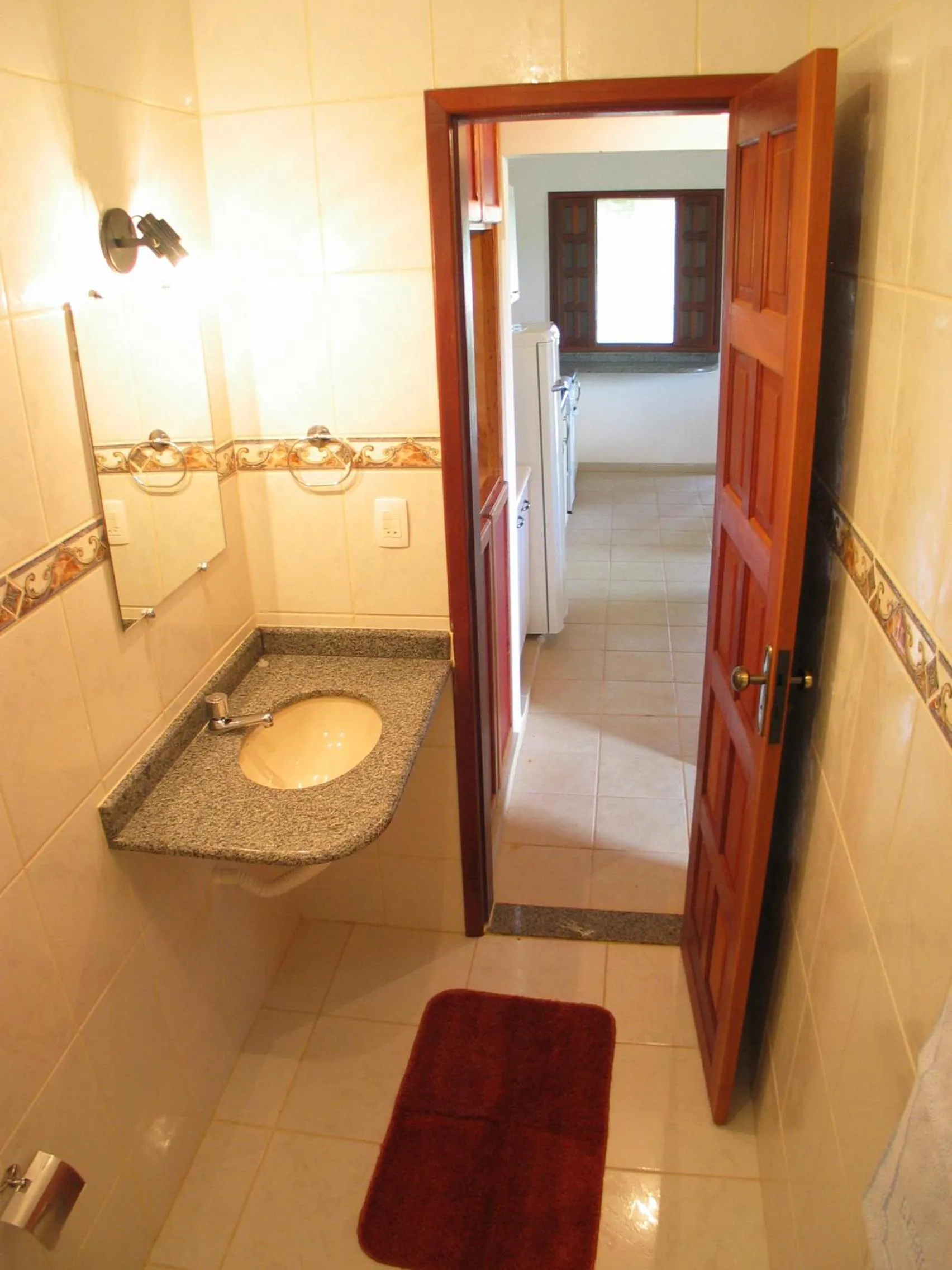 Toilet in Hotel Residencial do Mirante