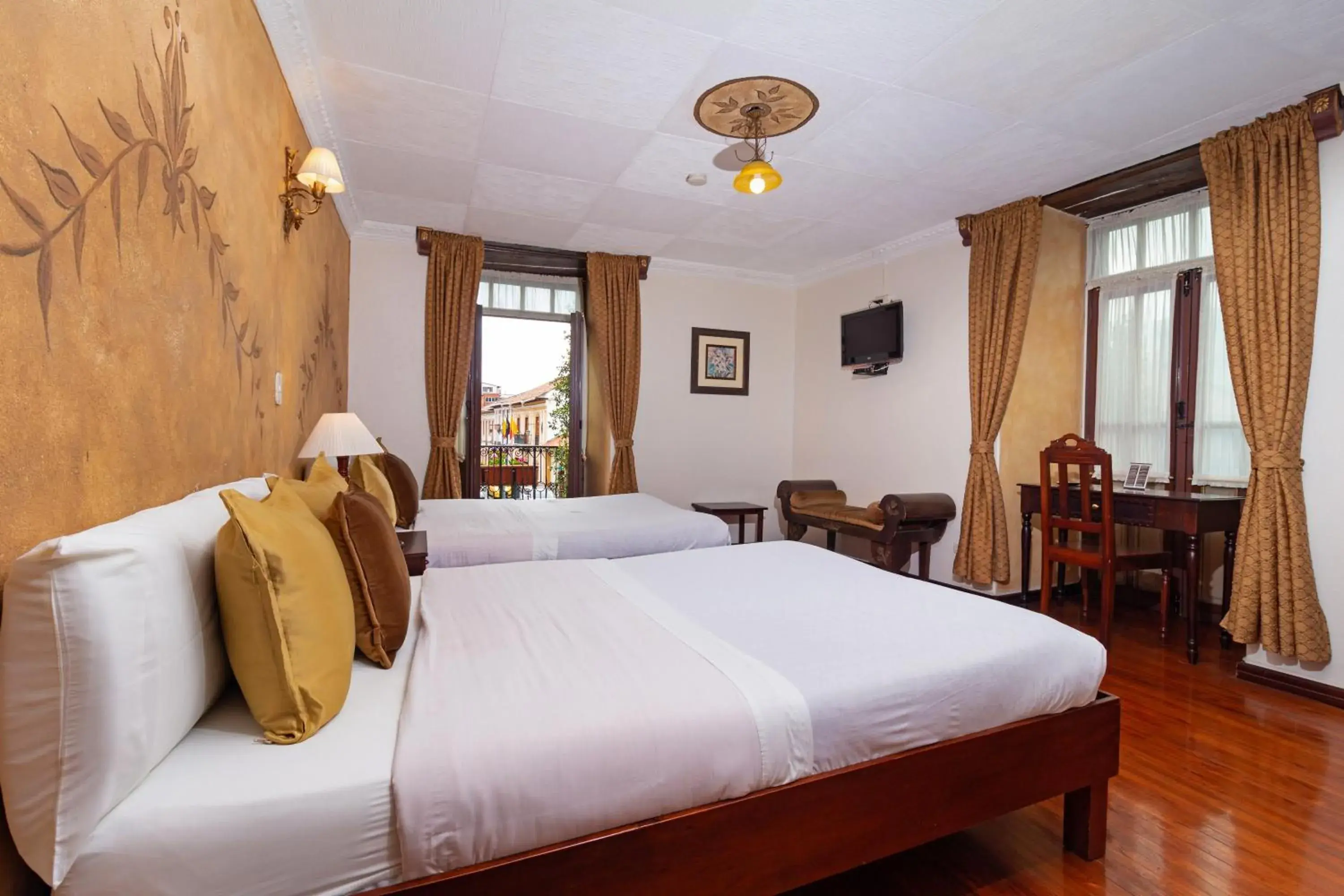 Economy Twin Room in Hotel Casa San Rafael Economy Twin Room in Hotel Casa San Rafael