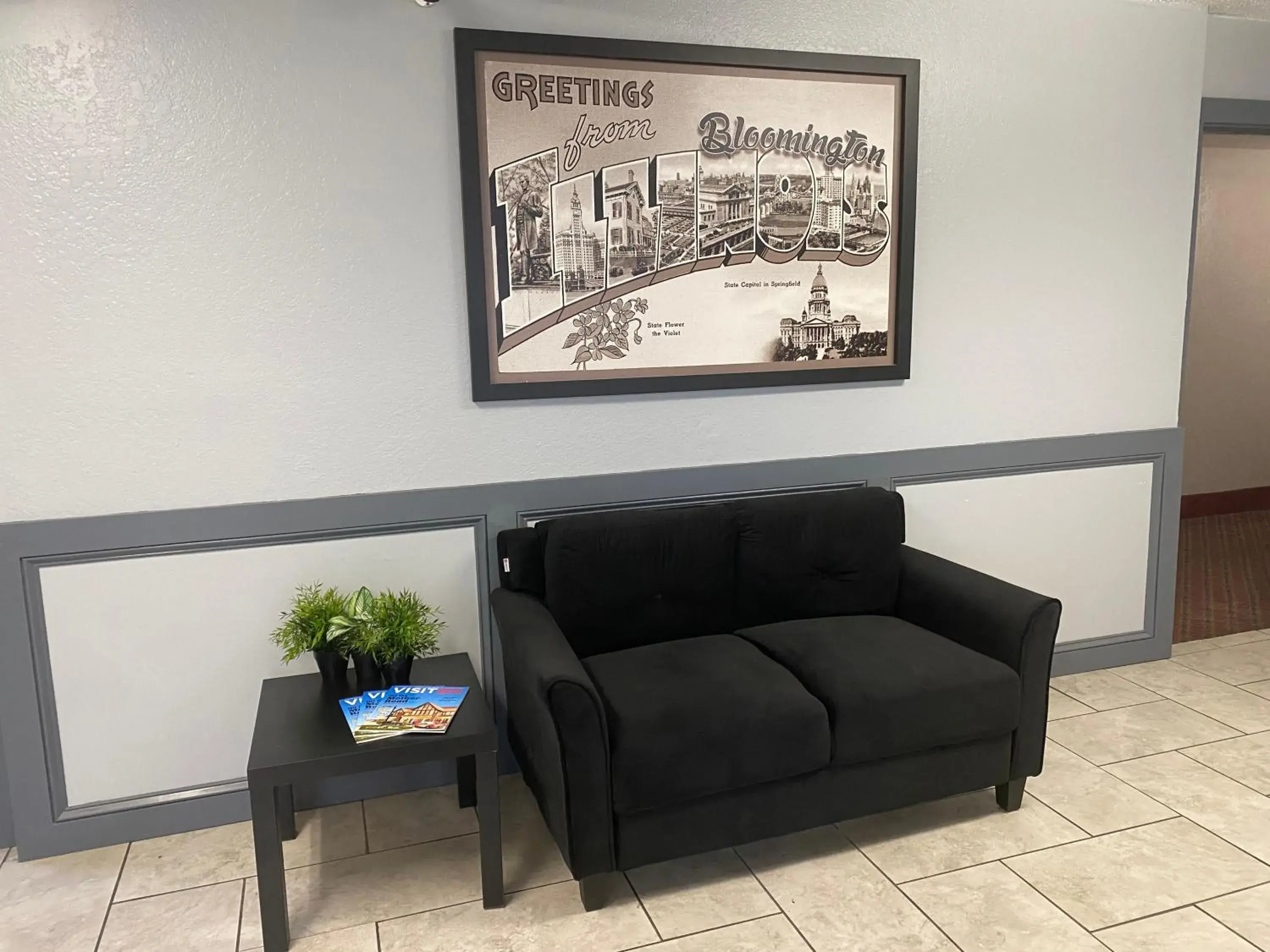 Super 8 by Wyndham Bloomington Normal Super 8 by Wyndham Bloomington Normal