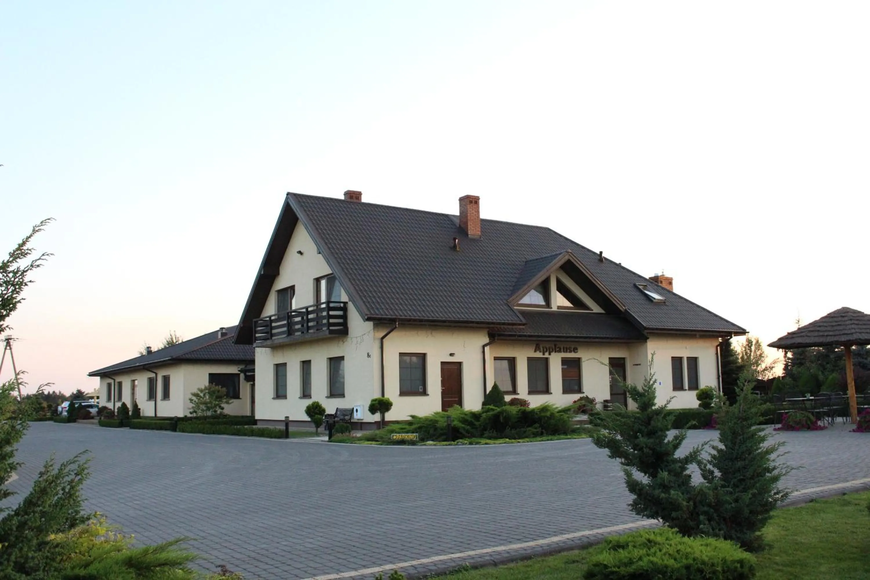 Property building in Restauracja Applause