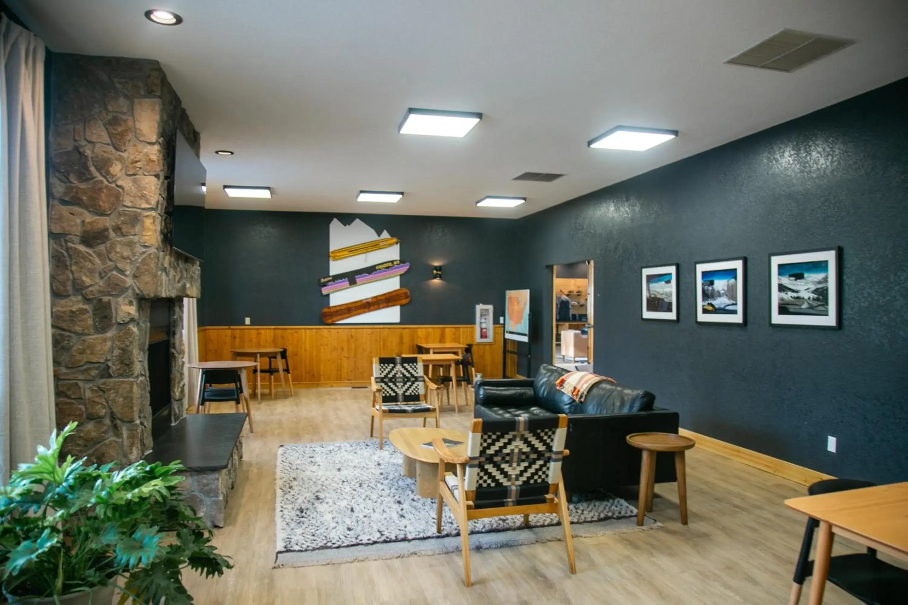 Lounge or bar in LOGE Wolf Creek Lounge or bar in LOGE Wolf Creek