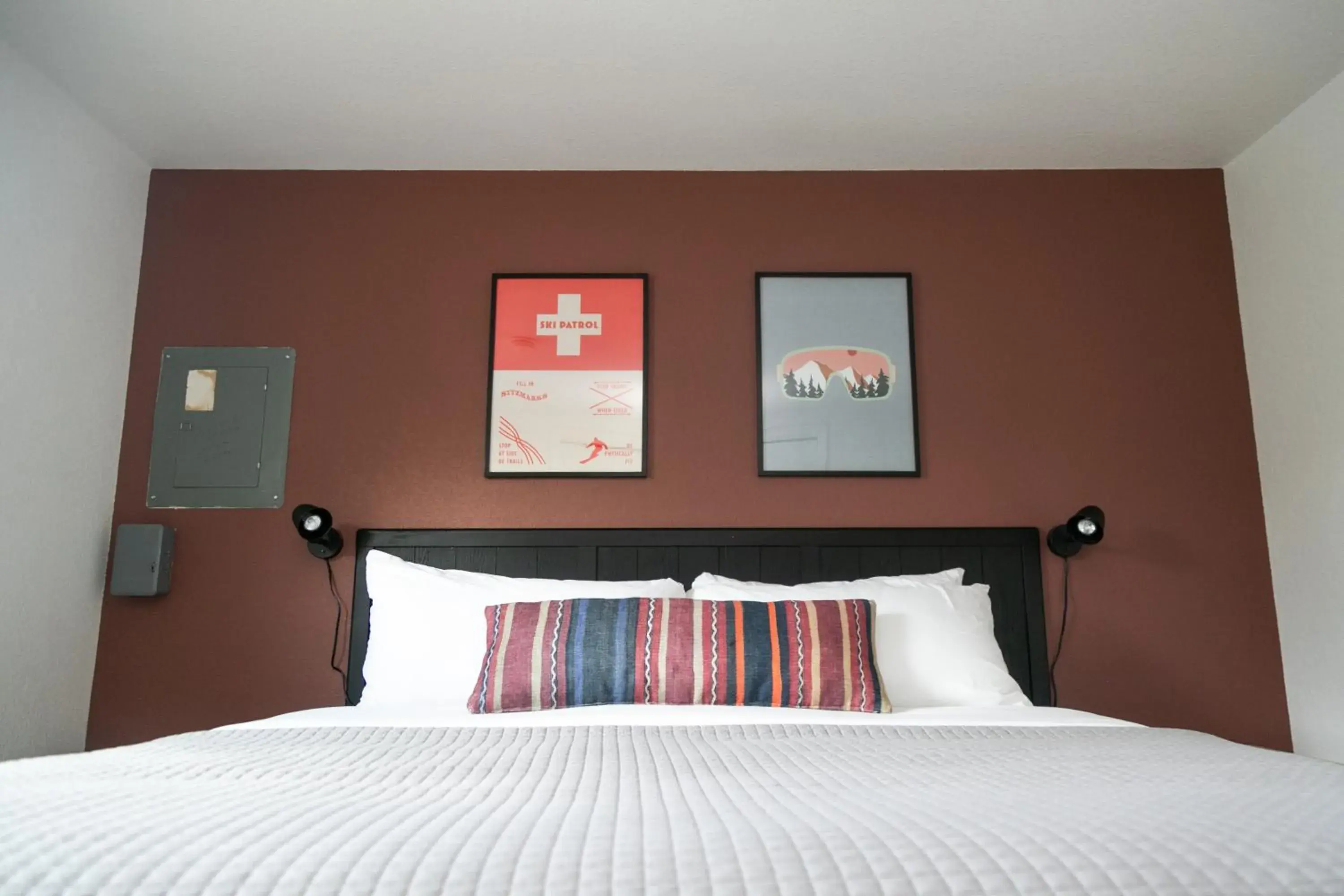 Bedroom, Bed in LOGE Wolf Creek Bedroom, Bed in LOGE Wolf Creek