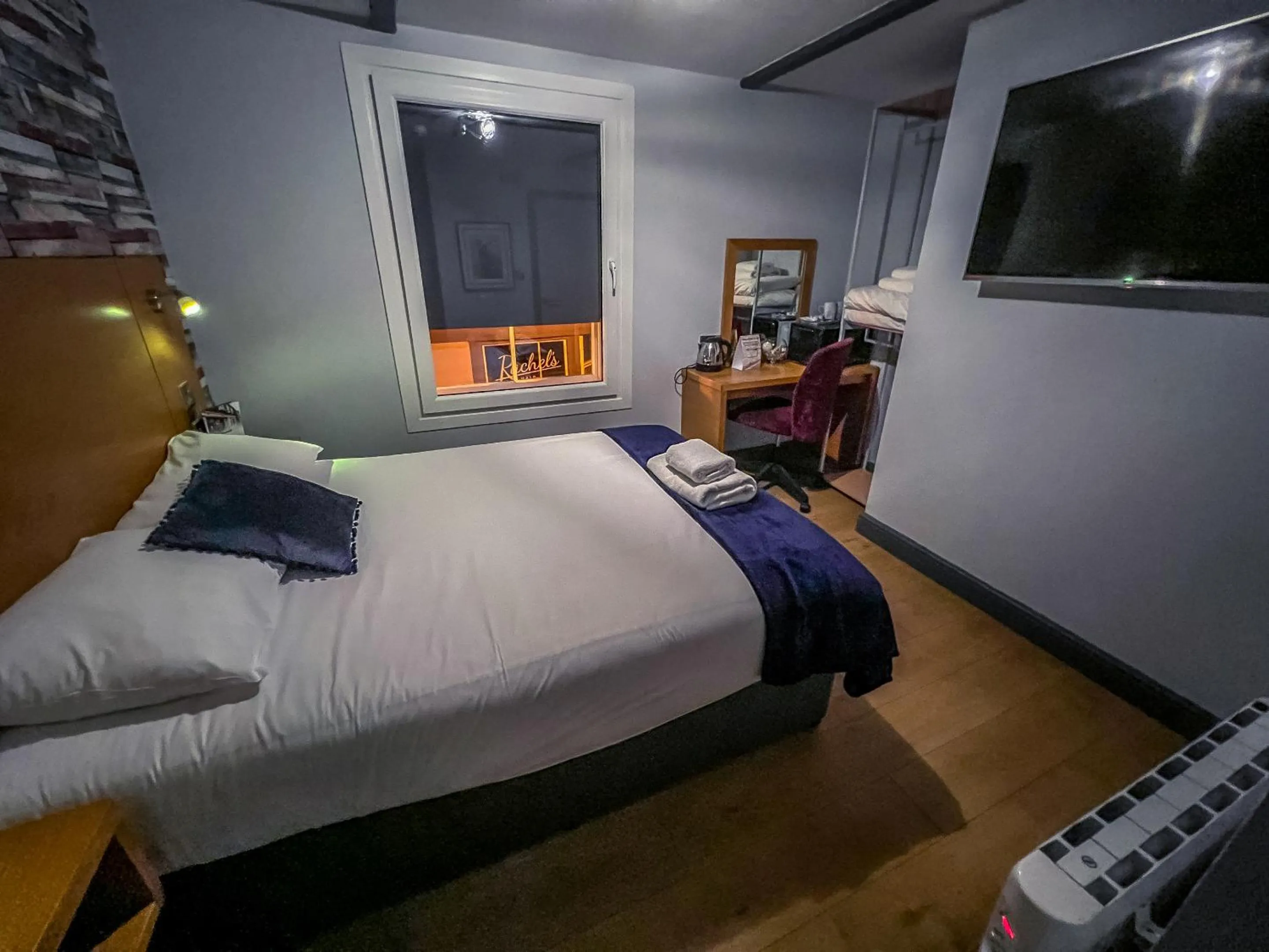 Bedroom, Bed in Twenty Hotel and Bar