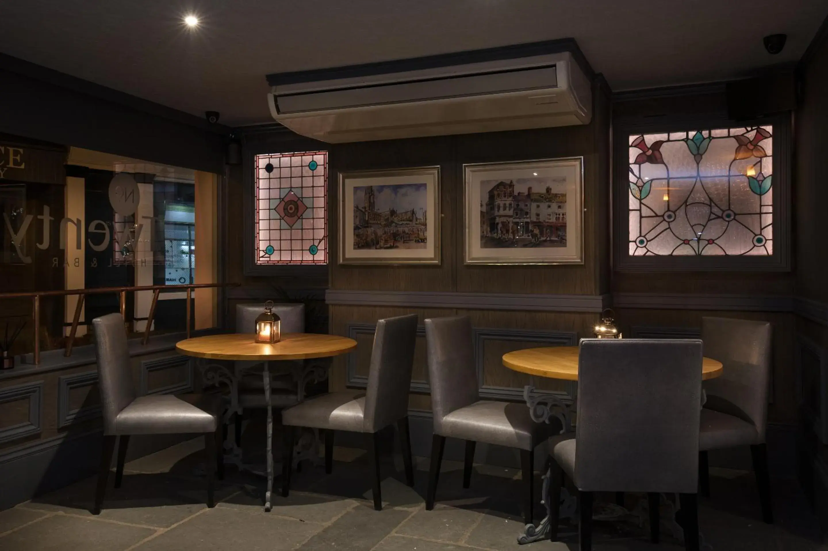 Lounge or bar in Twenty Hotel and Bar Lounge or bar in Twenty Hotel and Bar