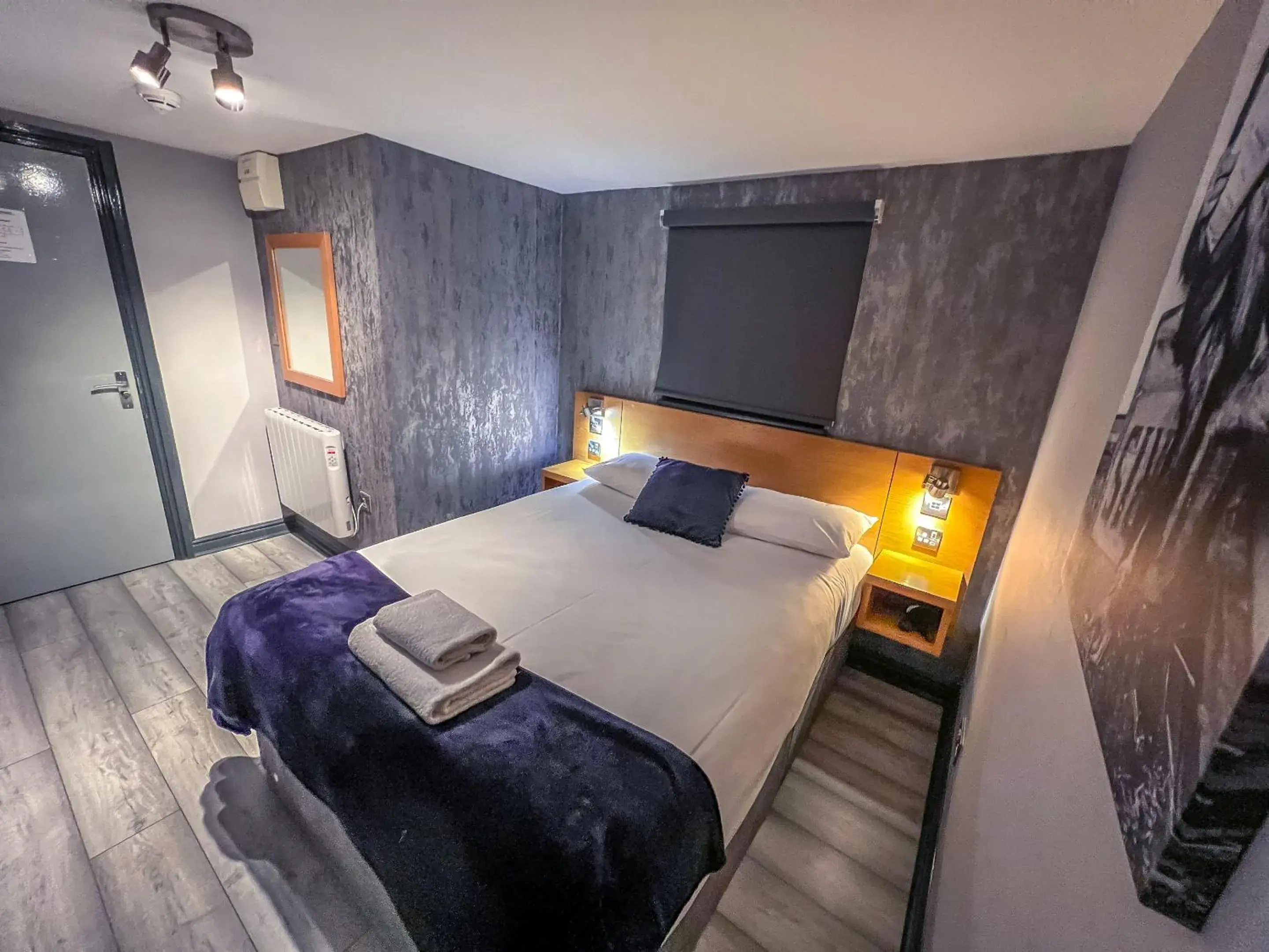 Bedroom, Bed in Twenty Hotel and Bar Bedroom, Bed in Twenty Hotel and Bar