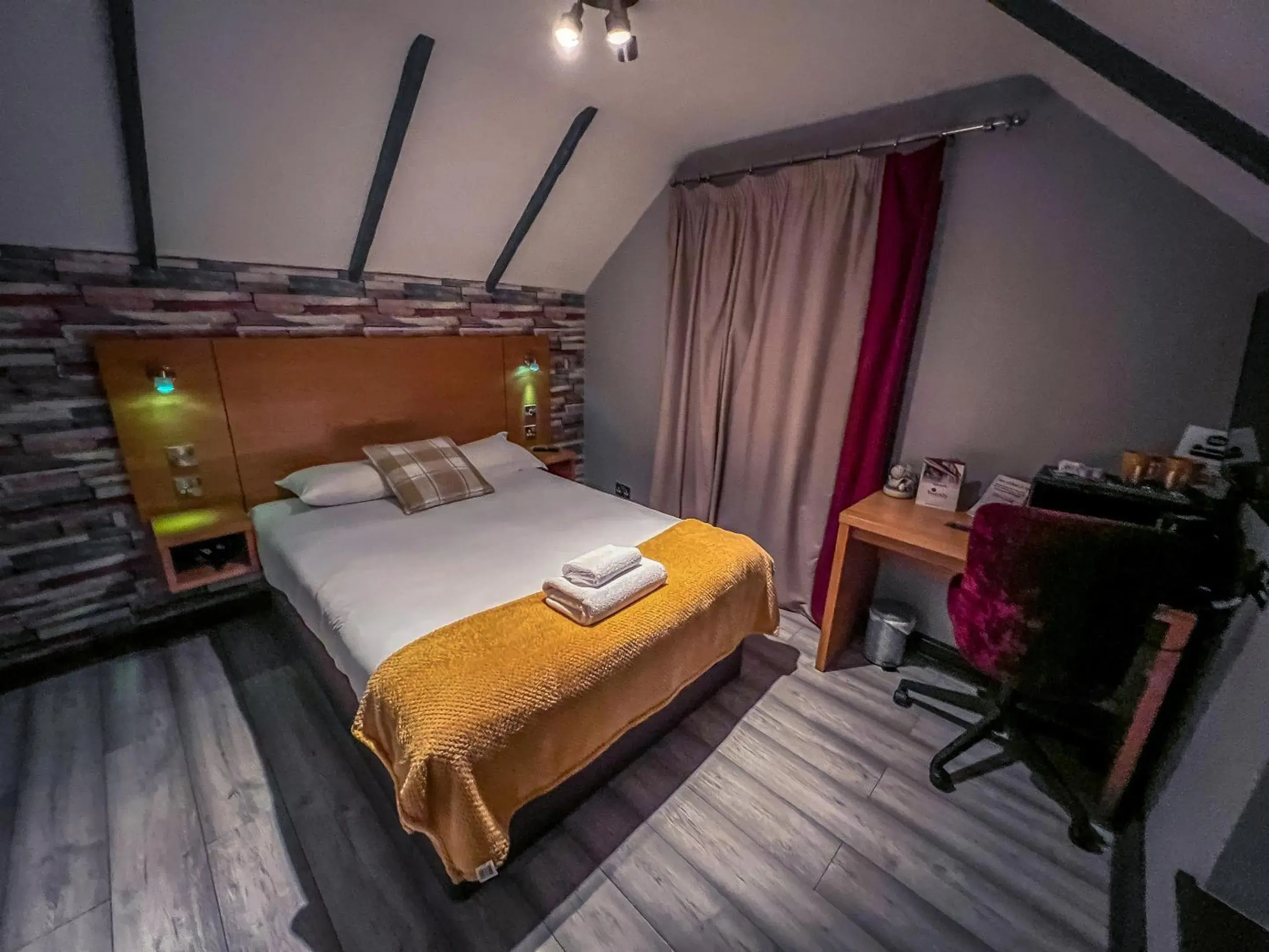 Bedroom, Bed in Twenty Hotel and Bar Bedroom, Bed in Twenty Hotel and Bar