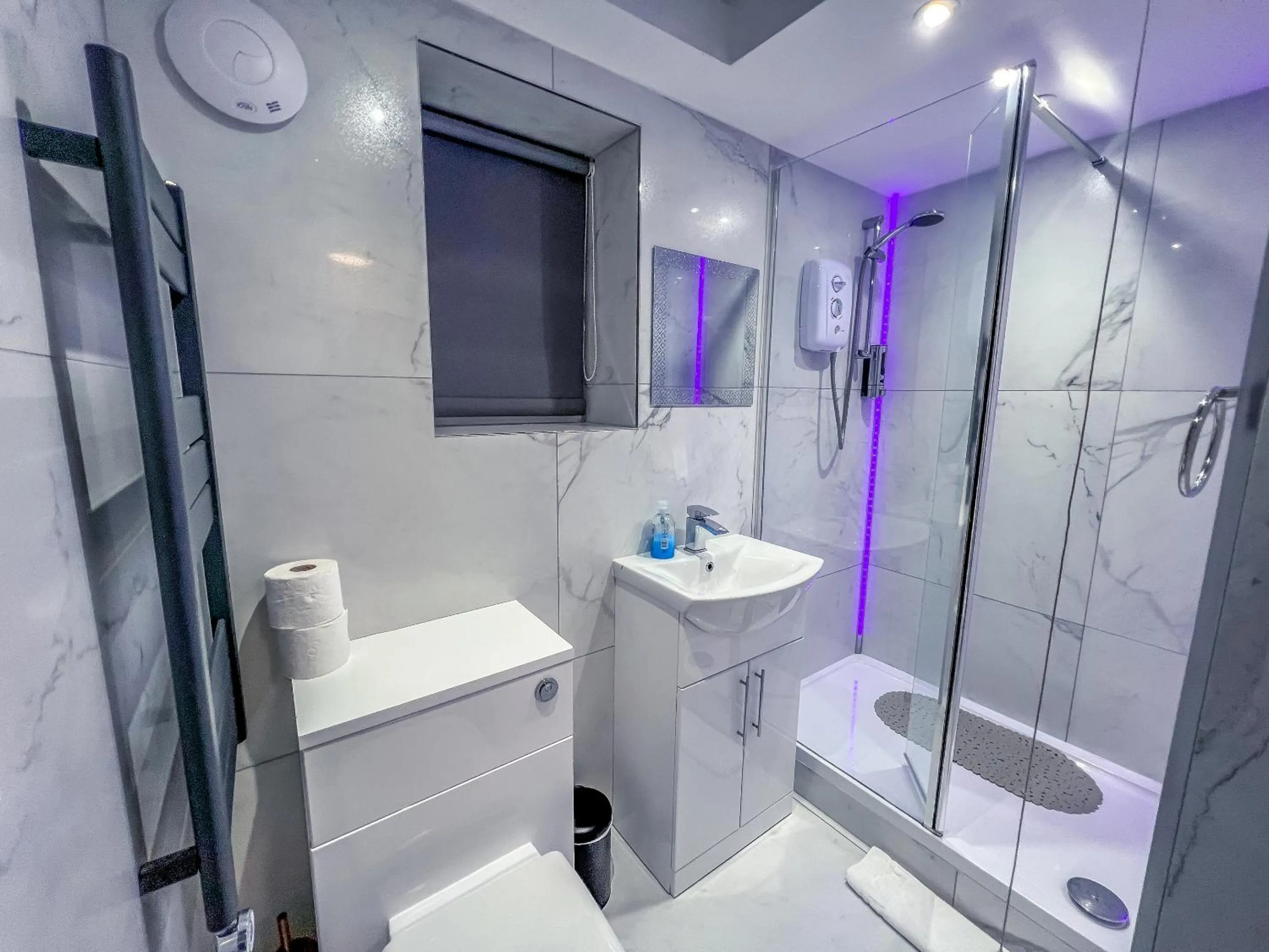 Bathroom in Twenty Hotel and Bar