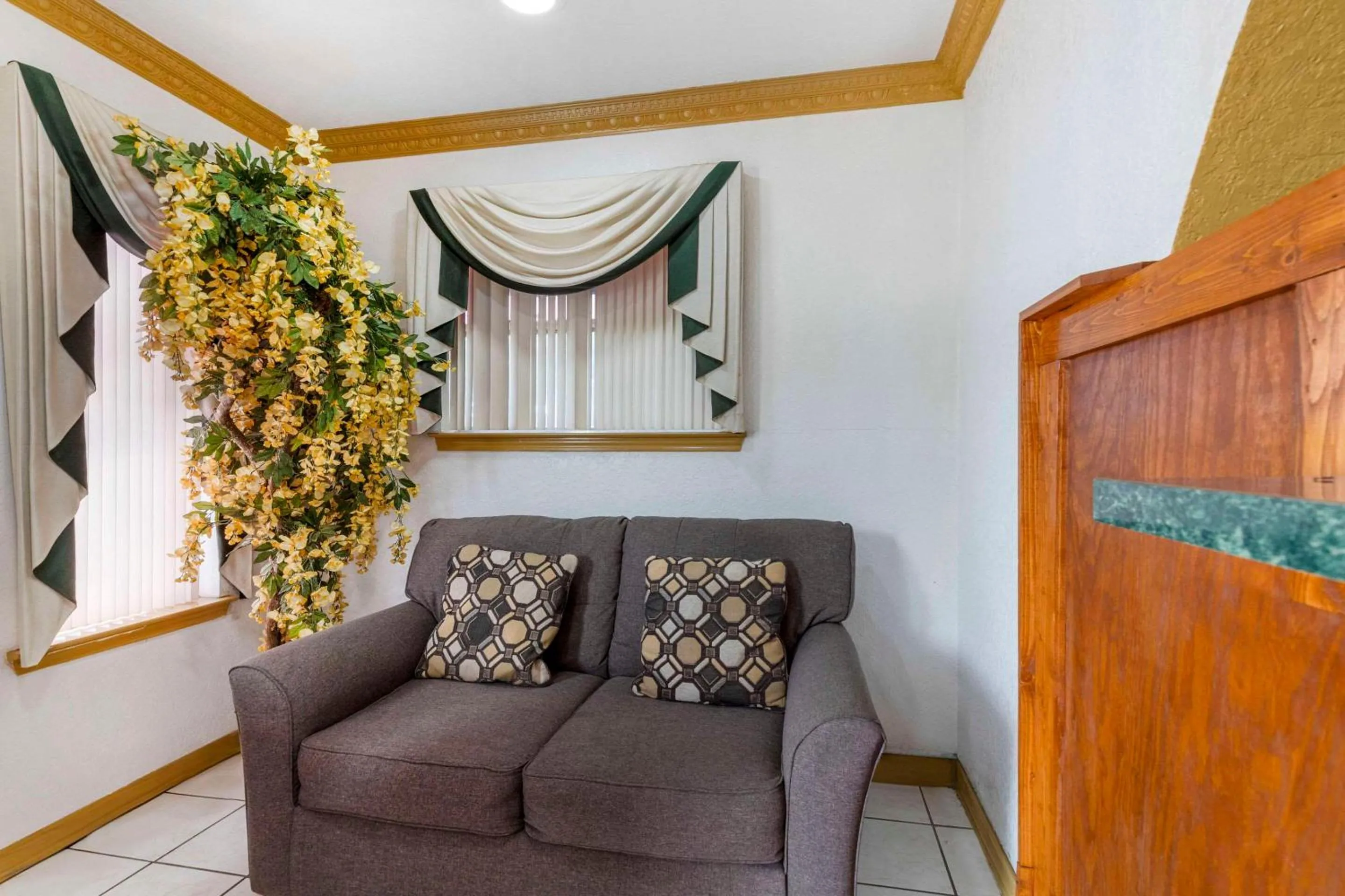 Lobby or reception in Econo Lodge Inn & Suites Near Lackland AFB