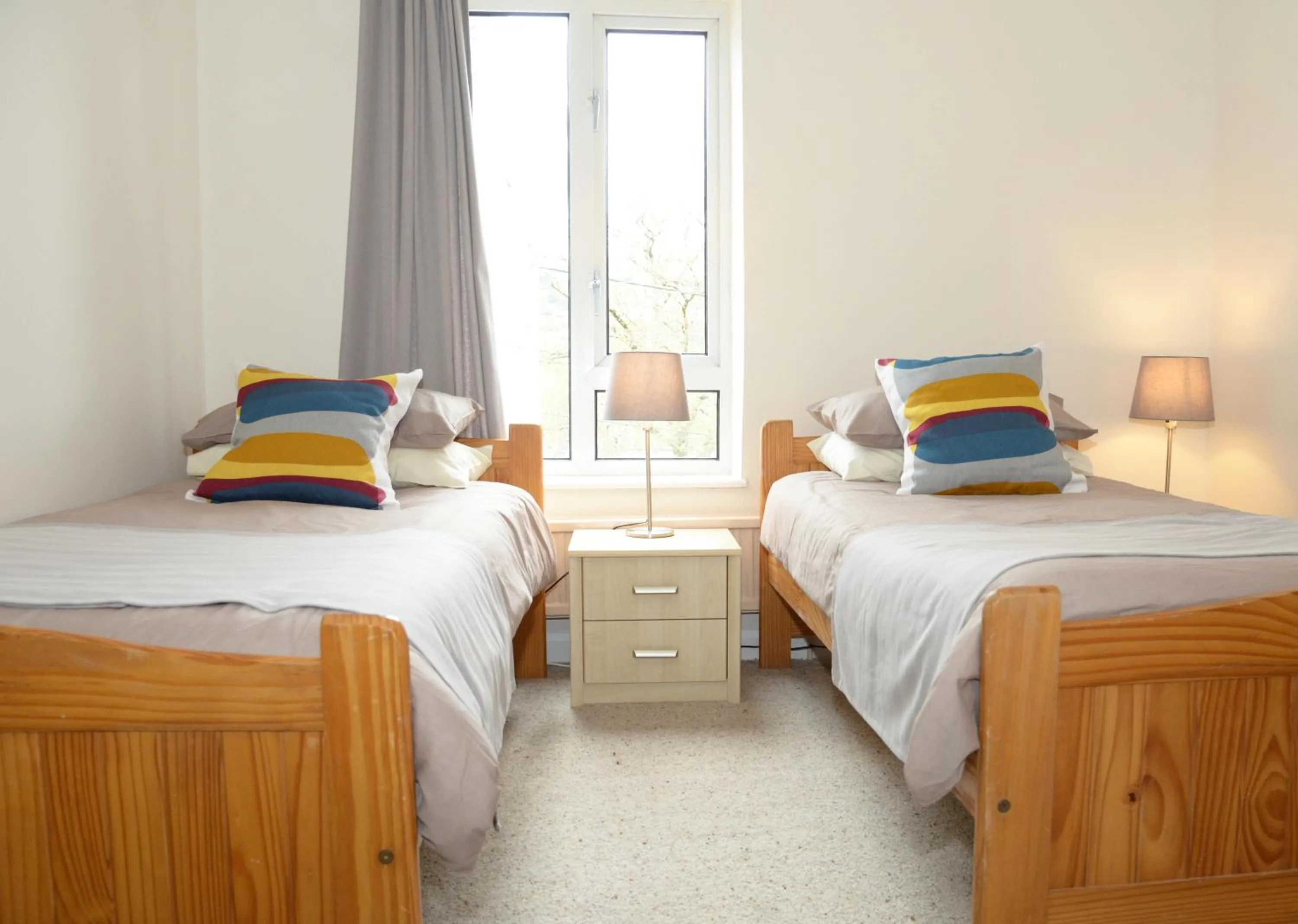 Twin Room with Private Bathroom in Gallt y Glyn Hostel