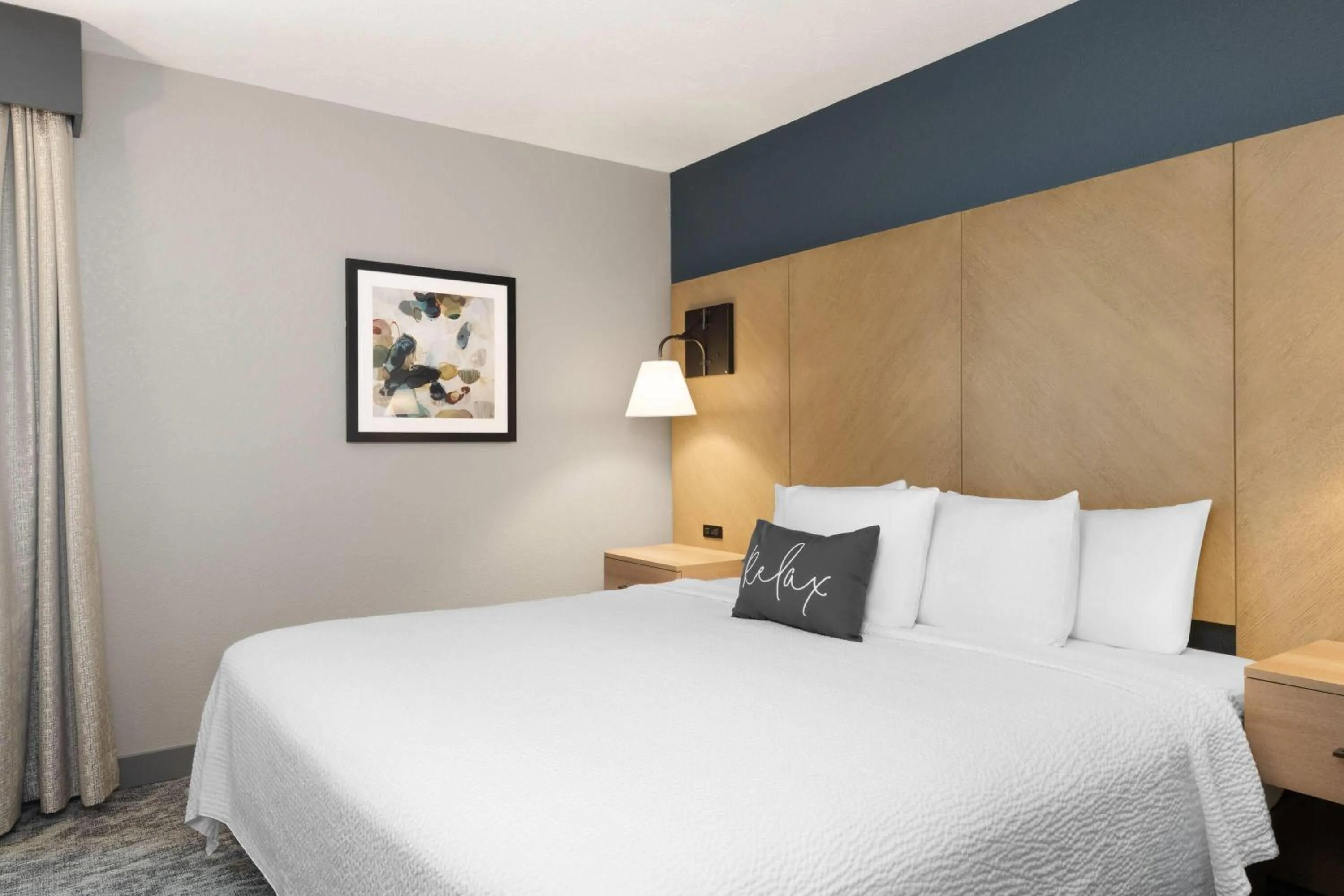 Photo of the whole room, Bed in Eastland Suites Hotel & Conference Ctr, Trademark by Wyndham