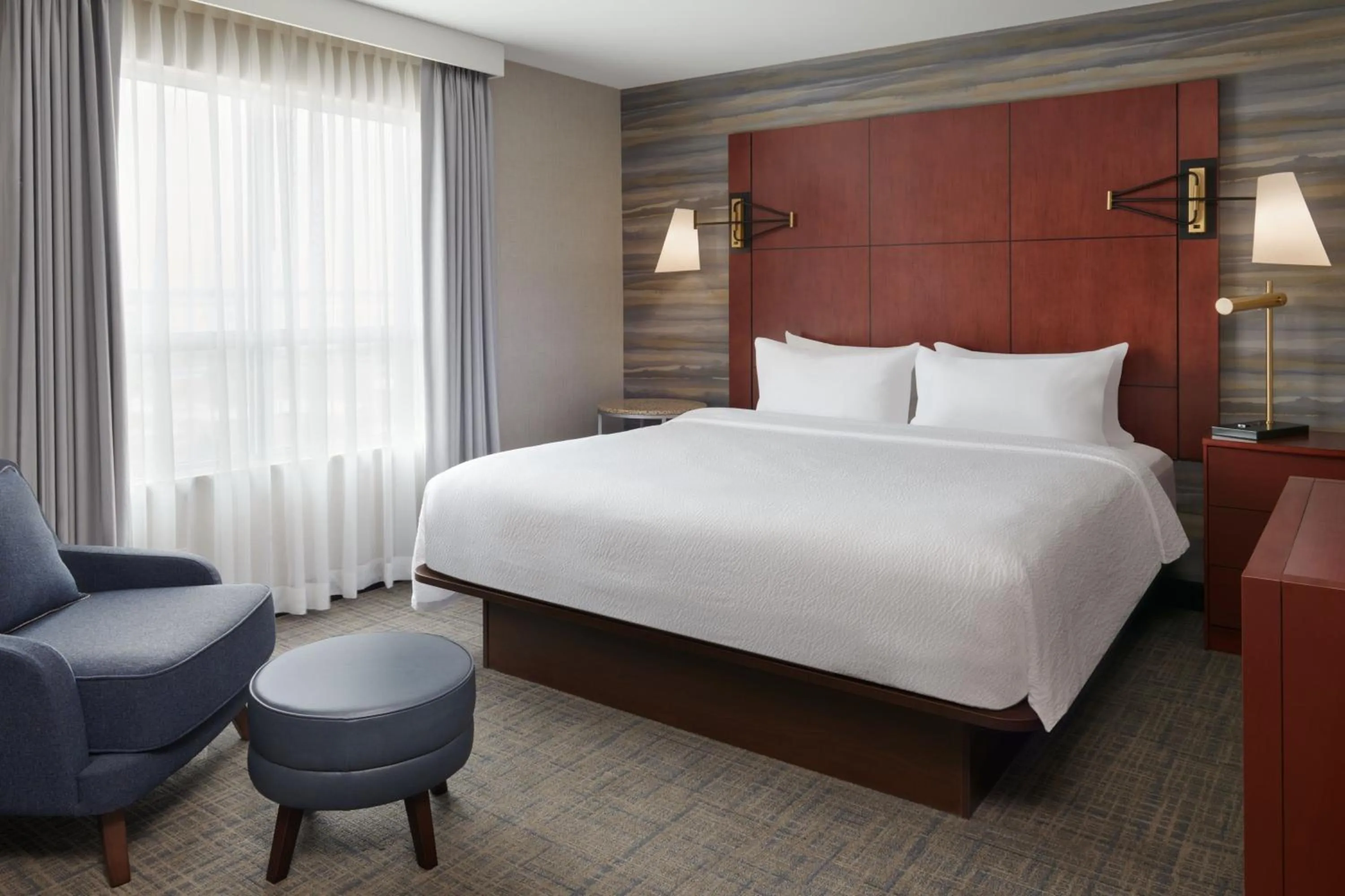 Photo of the whole room, Bed in Residence Inn by Marriott Calgary Airport