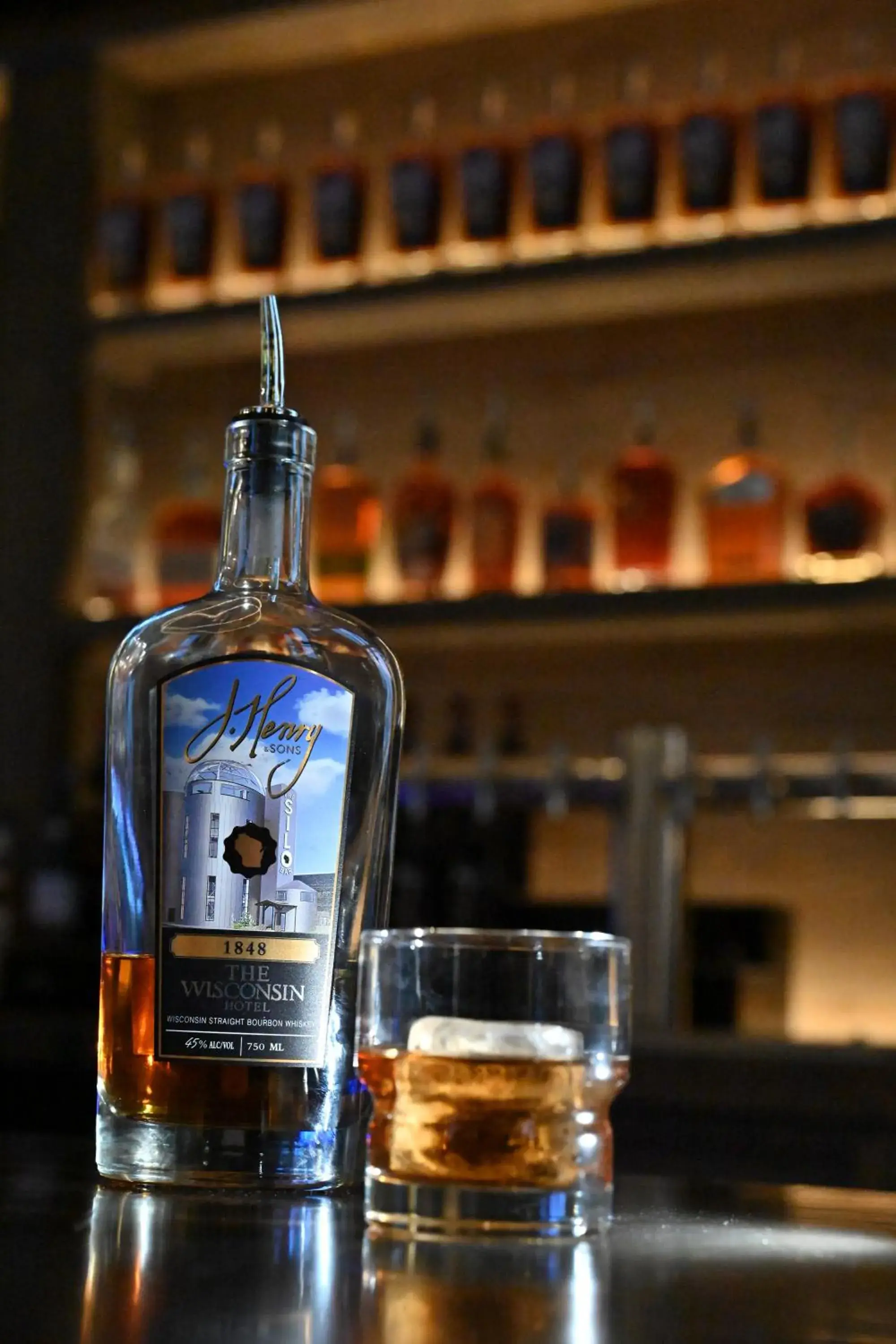 Restaurant/places to eat in The Wisconsin Hotel & Conference Center Restaurant/places to eat in The Wisconsin Hotel & Conference Center