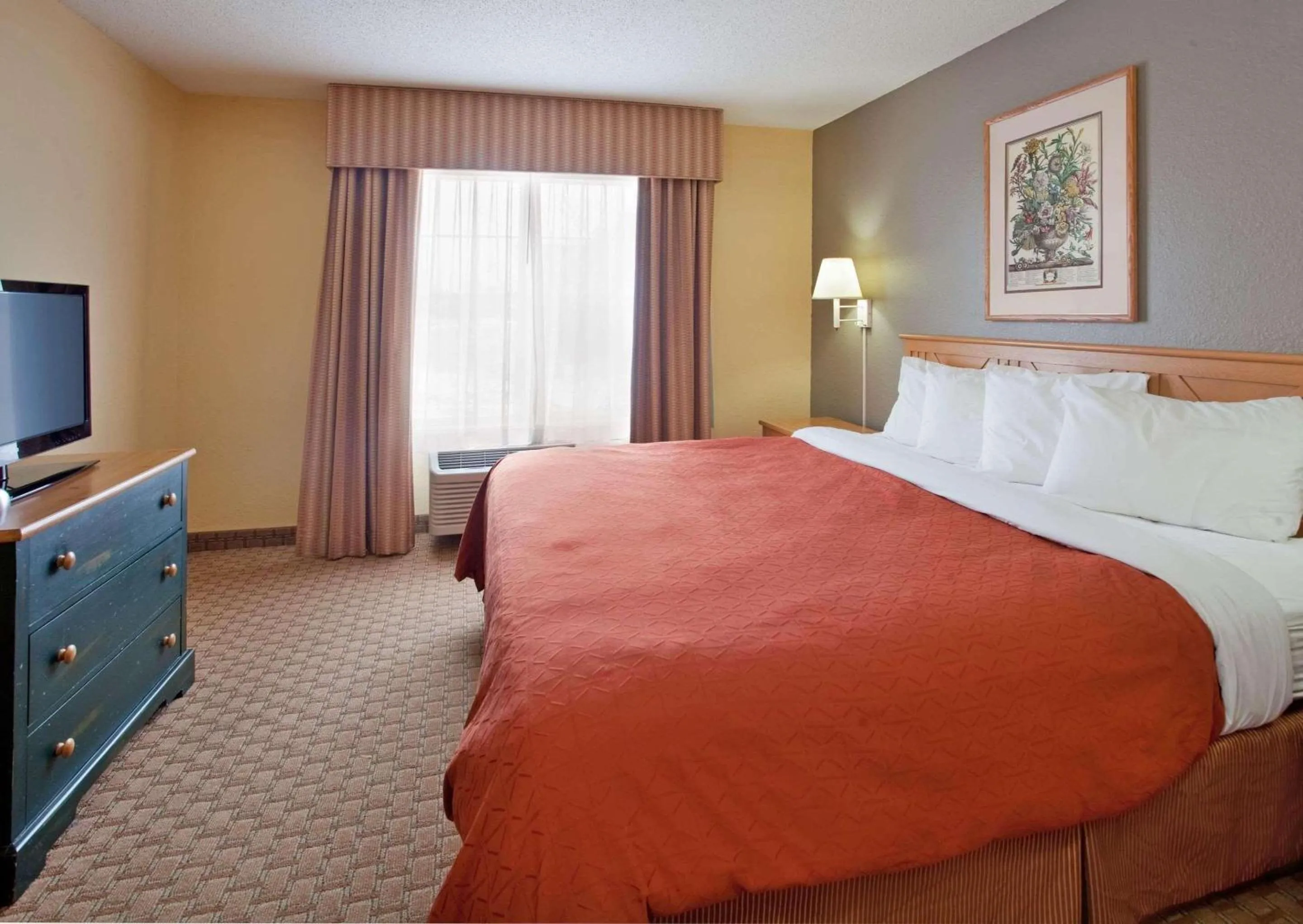 King Room - Disability Access in Country Inn & Suites by Radisson, Bloomington-Normal West, IL