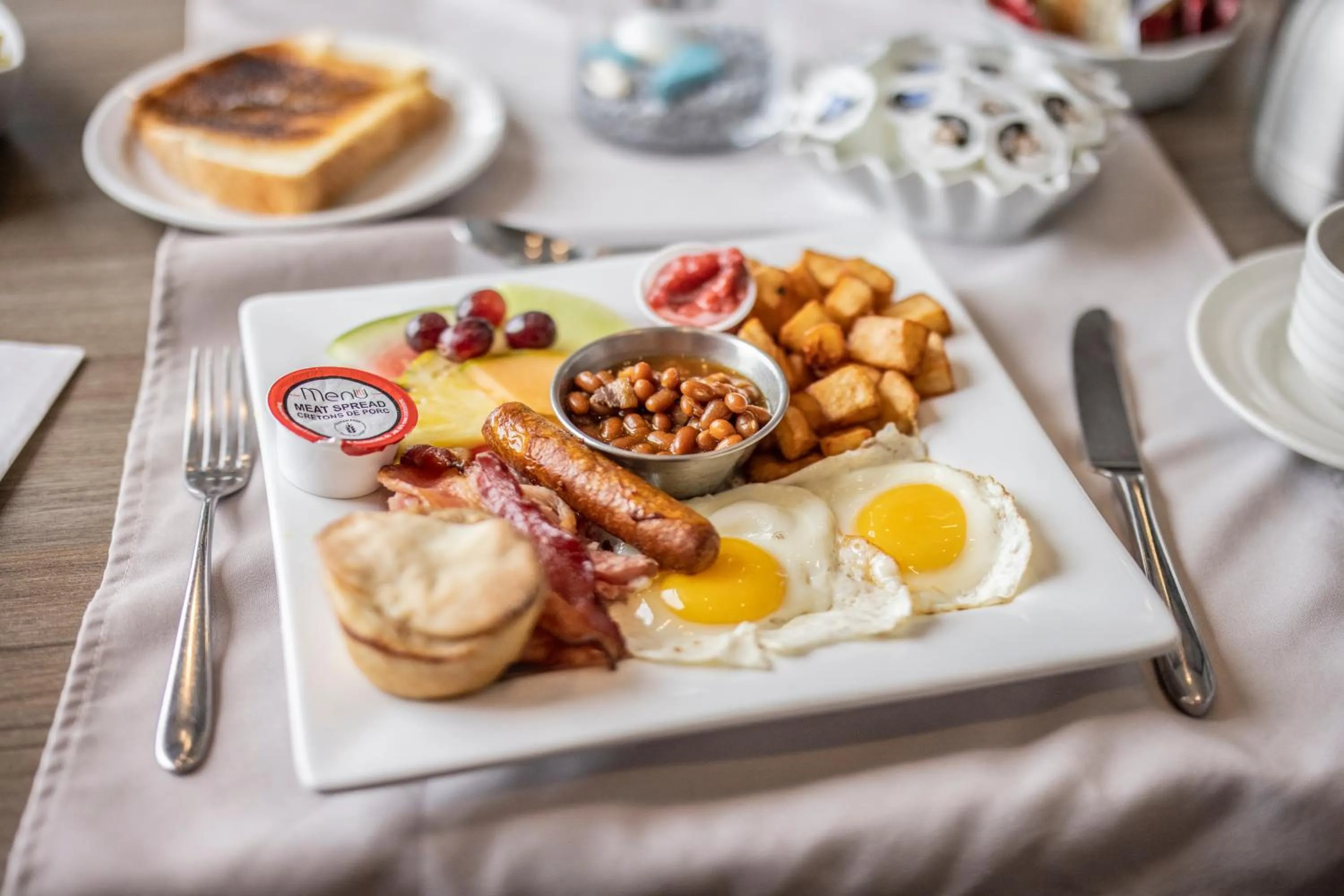 Restaurant/places to eat in Le Gaspesiana