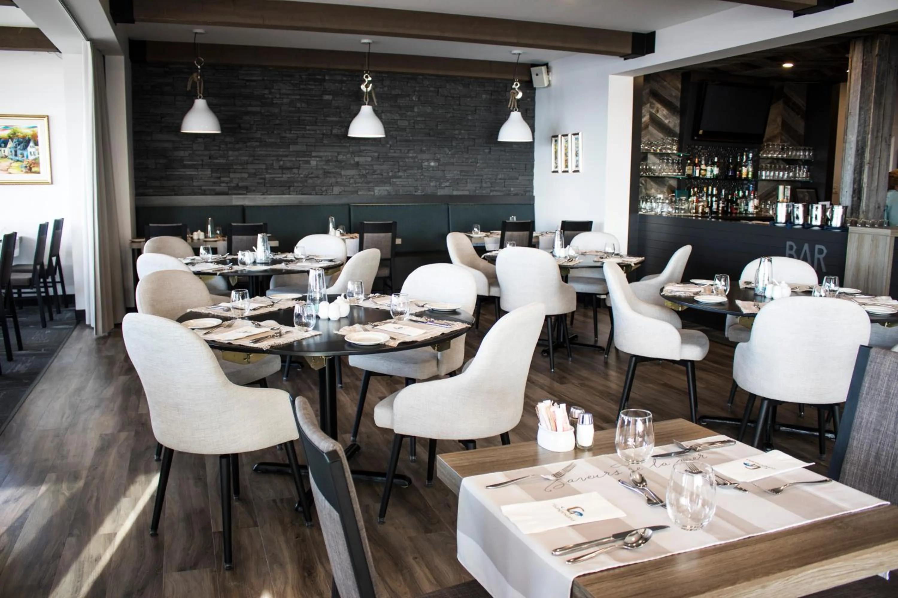 Restaurant/places to eat in Le Gaspesiana