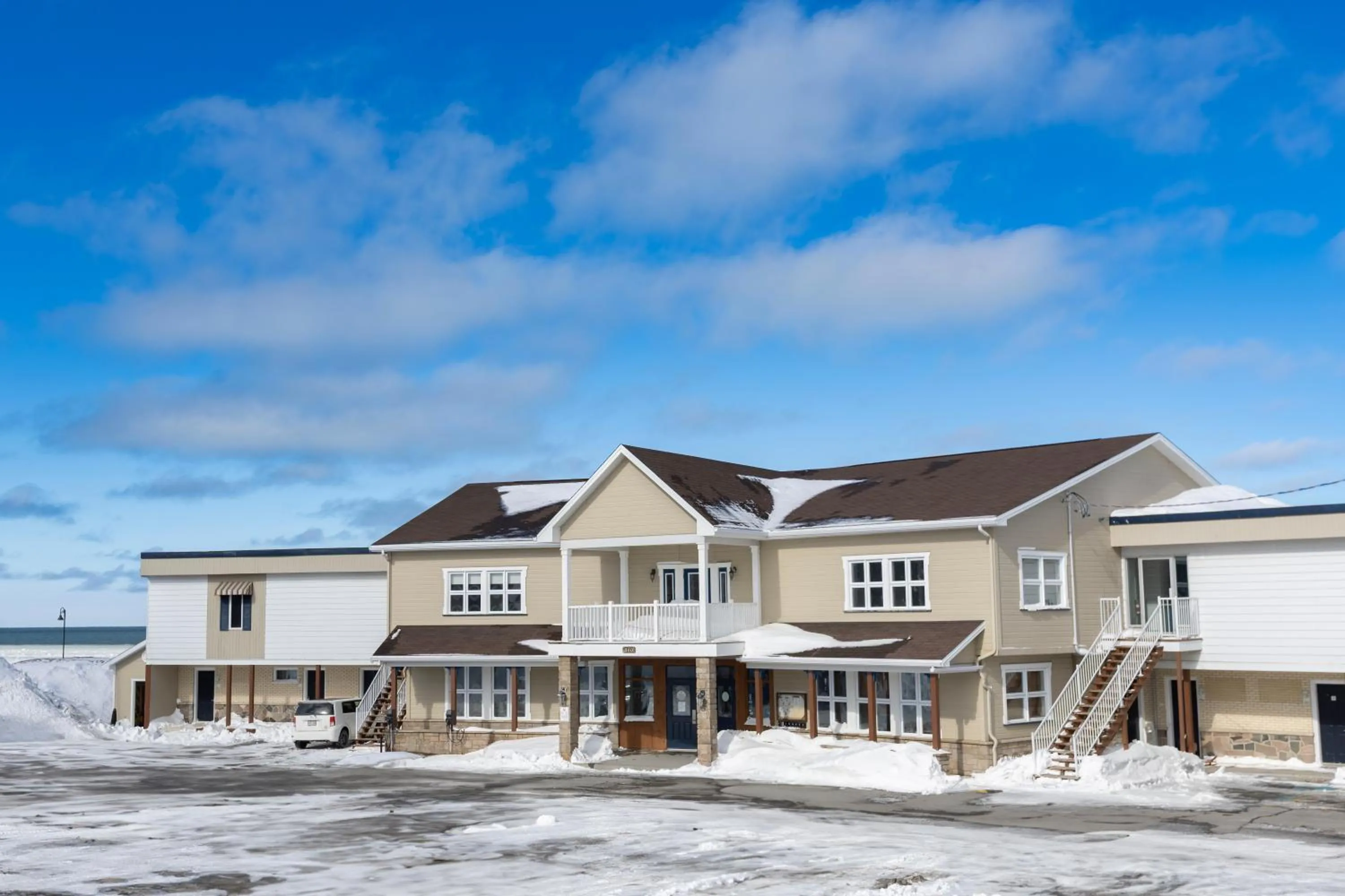 Property building in Le Gaspesiana