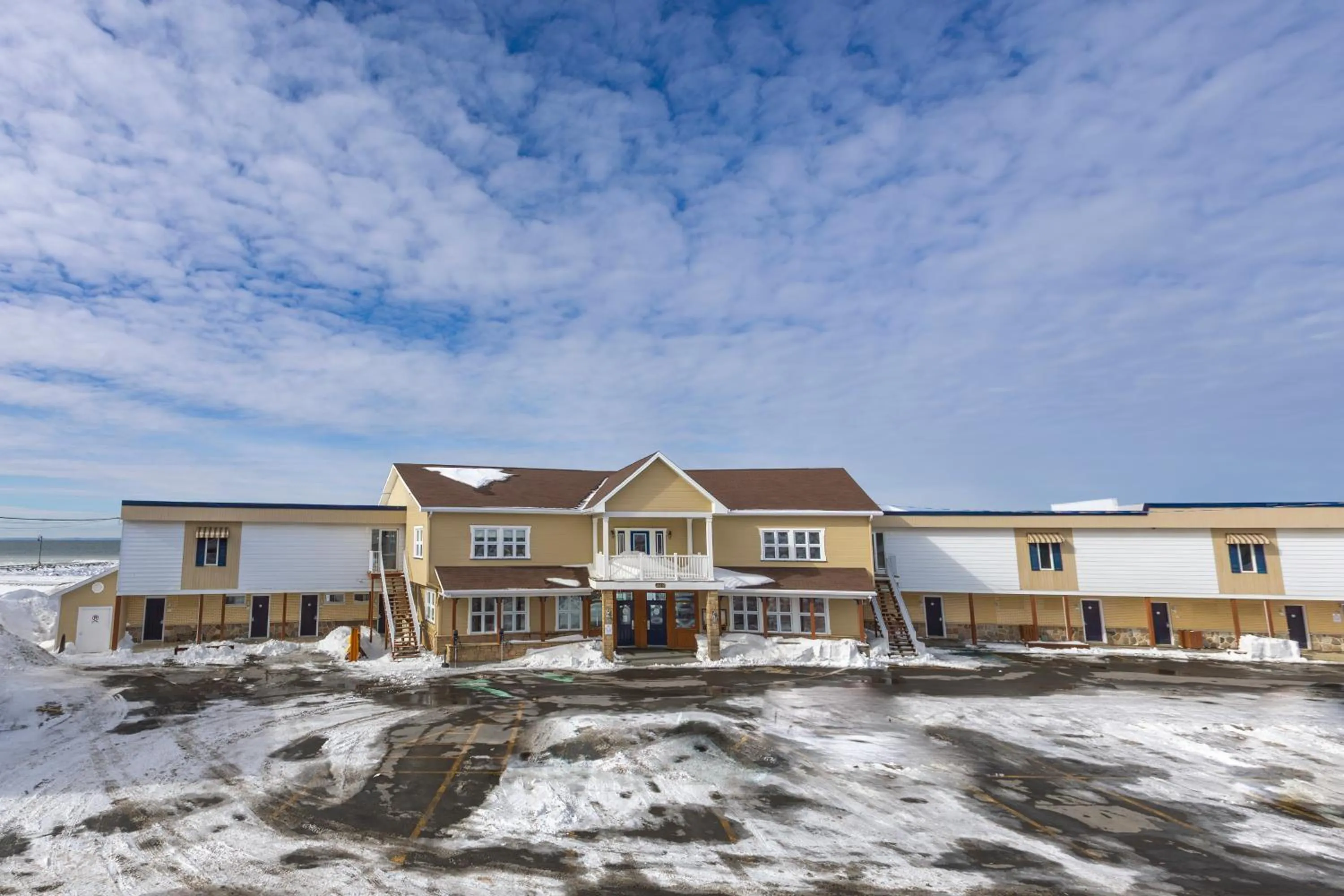 Property building in Le Gaspesiana