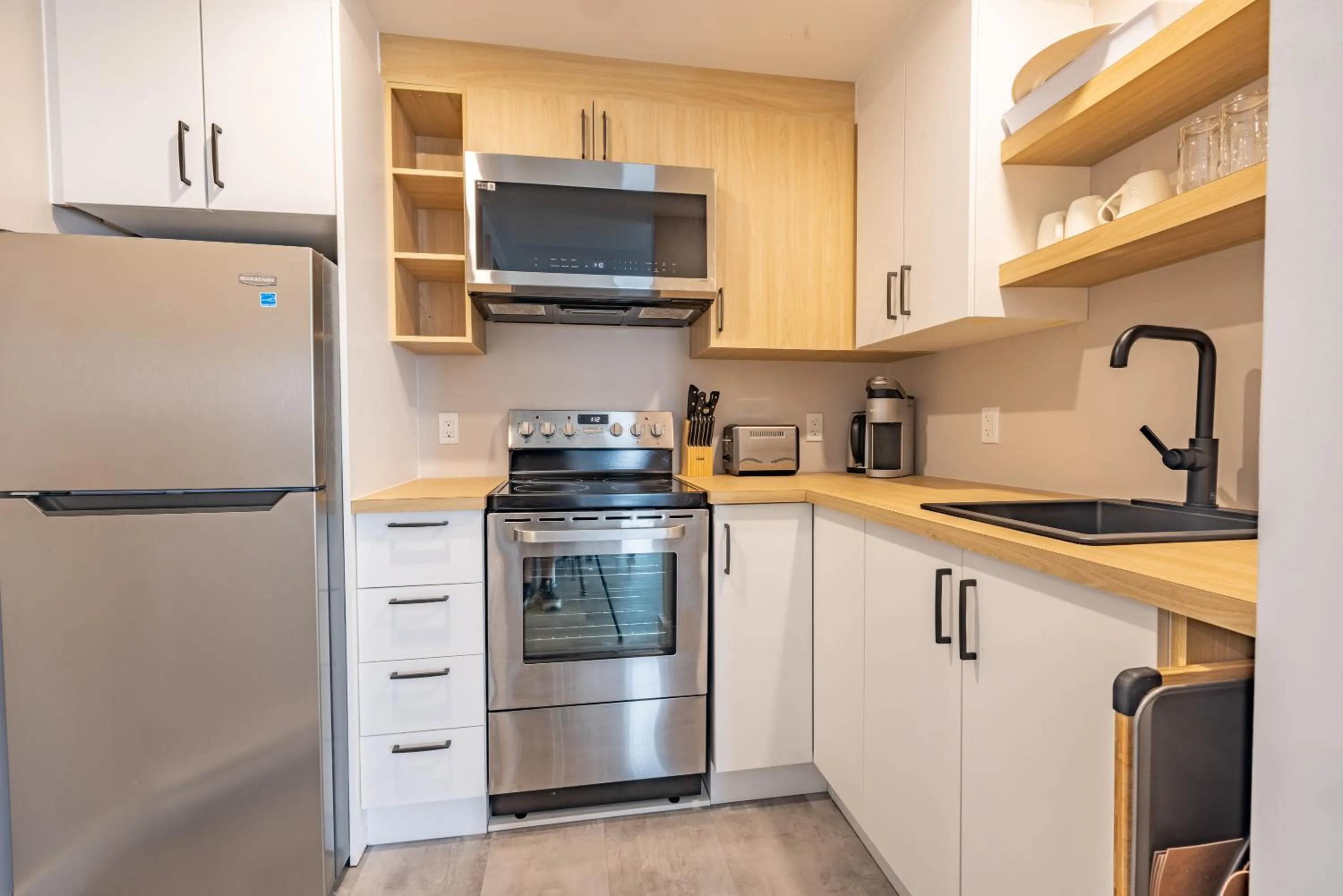 kitchen in Le Gaspesiana