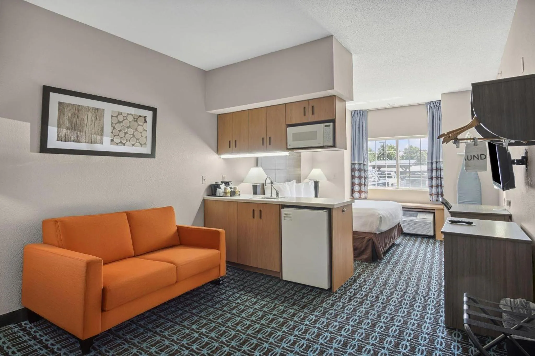Other, Bed in Sonesta Essential Hotels & Suites Kansas City Blue Springs
