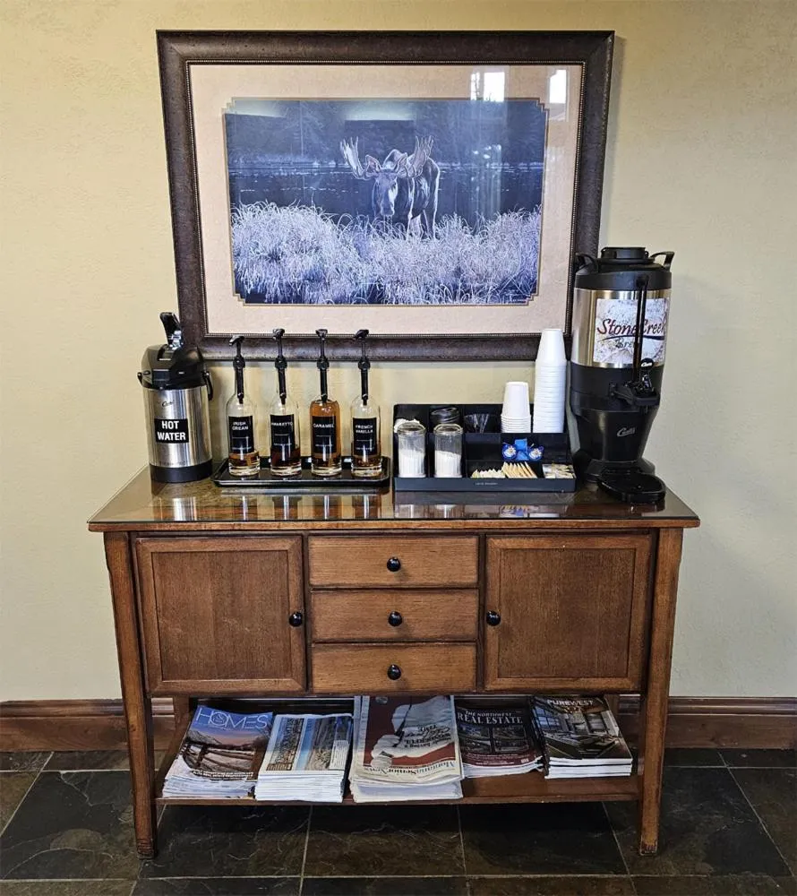 Coffee/tea facilities in StoneCreek Lodge