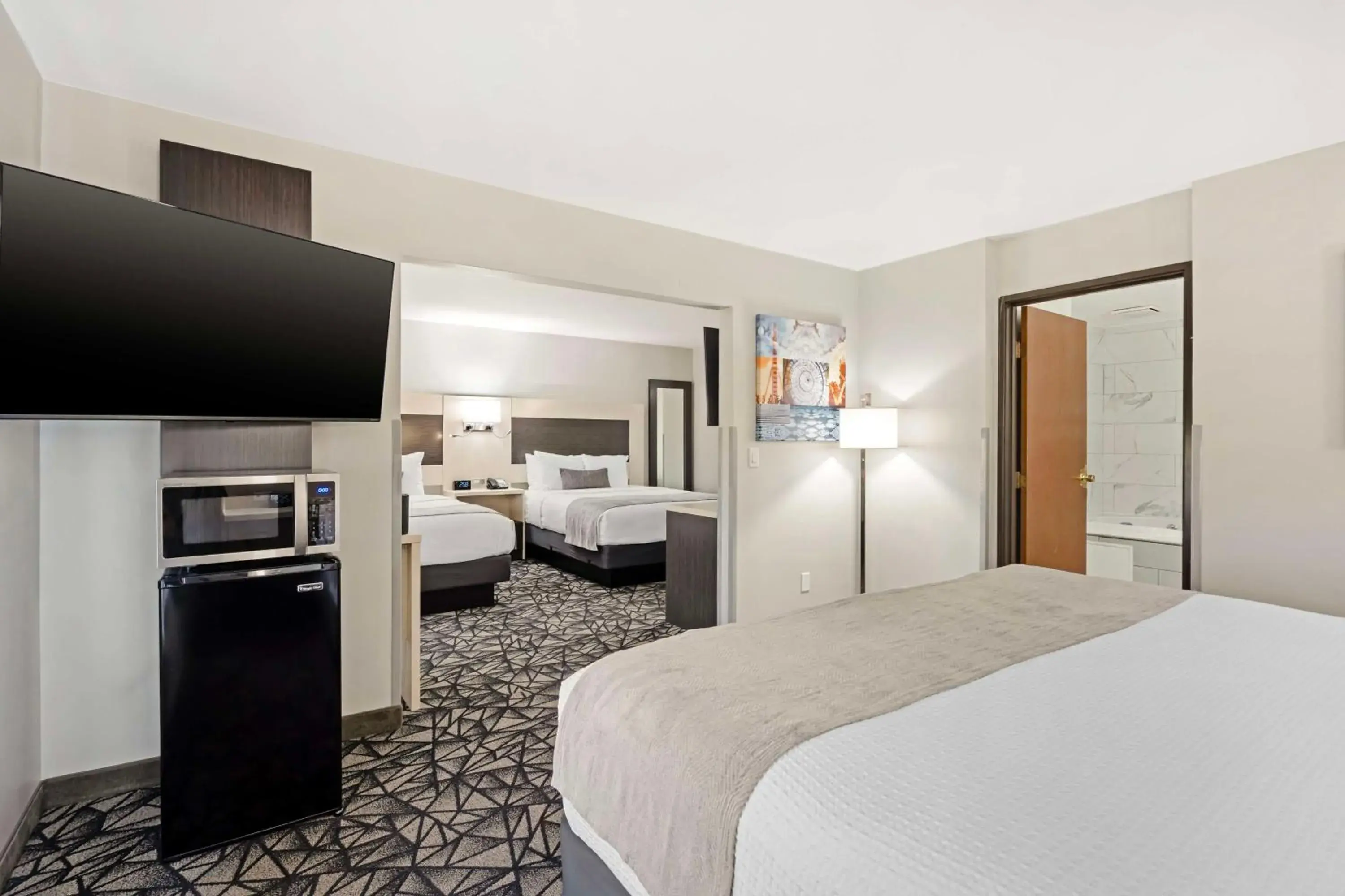 Photo of the whole room, Bed in Best Western Morton Inn Photo of the whole room, Bed in Best Western Morton Inn